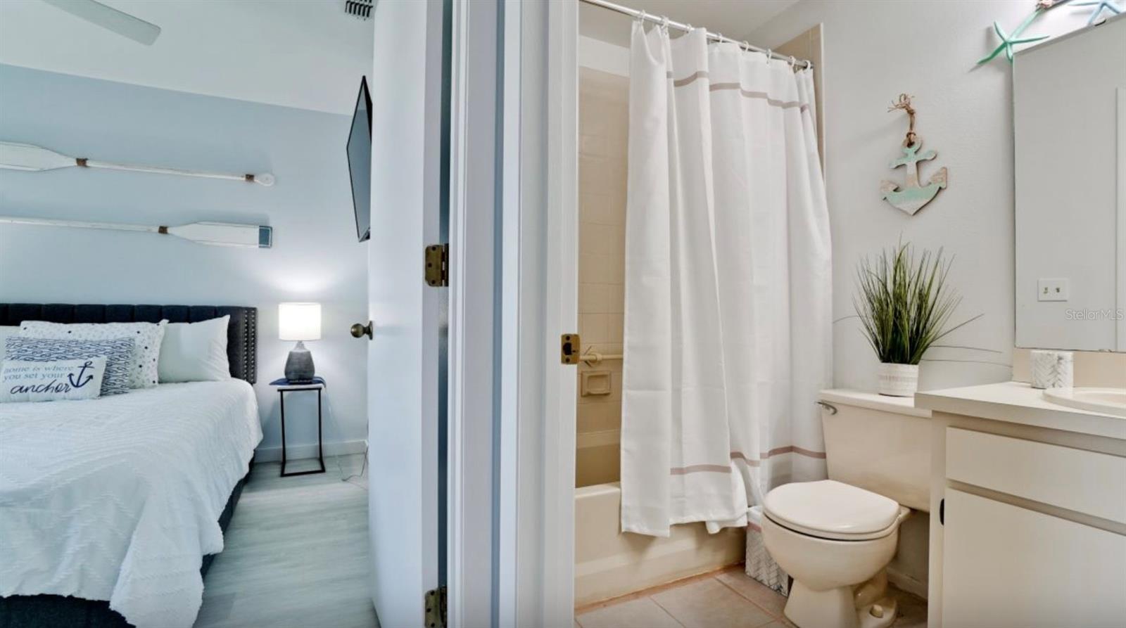 3911 39TH AVE W, BRADENTON, FL, 34205