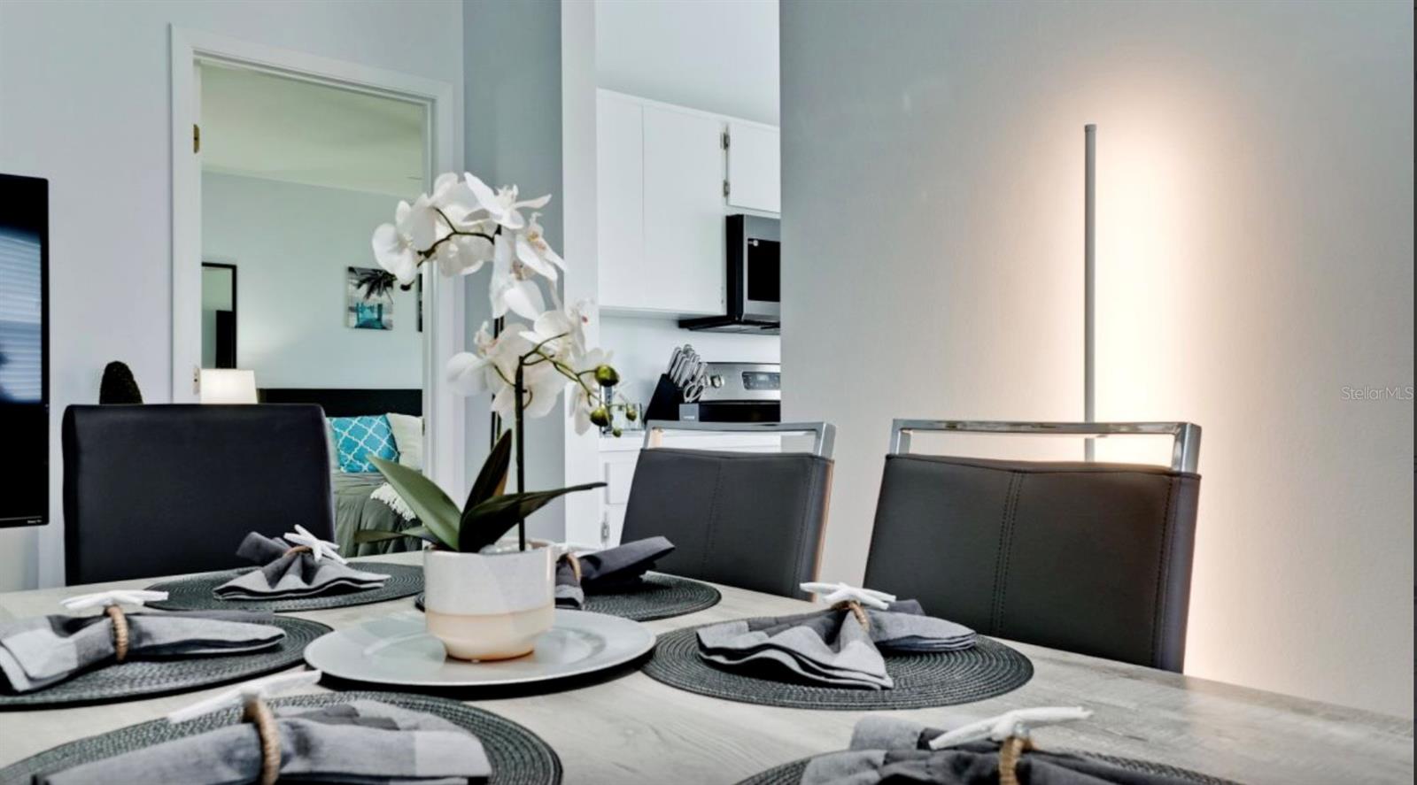 3911 39TH AVE W, BRADENTON, FL, 34205