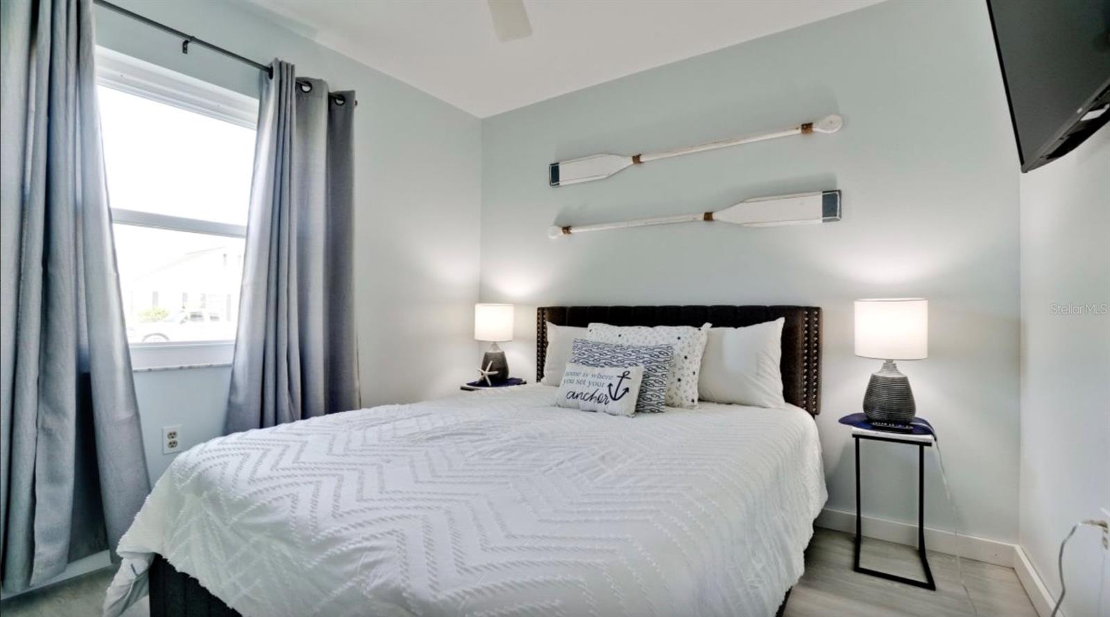 3911 39TH AVE W, BRADENTON, FL, 34205