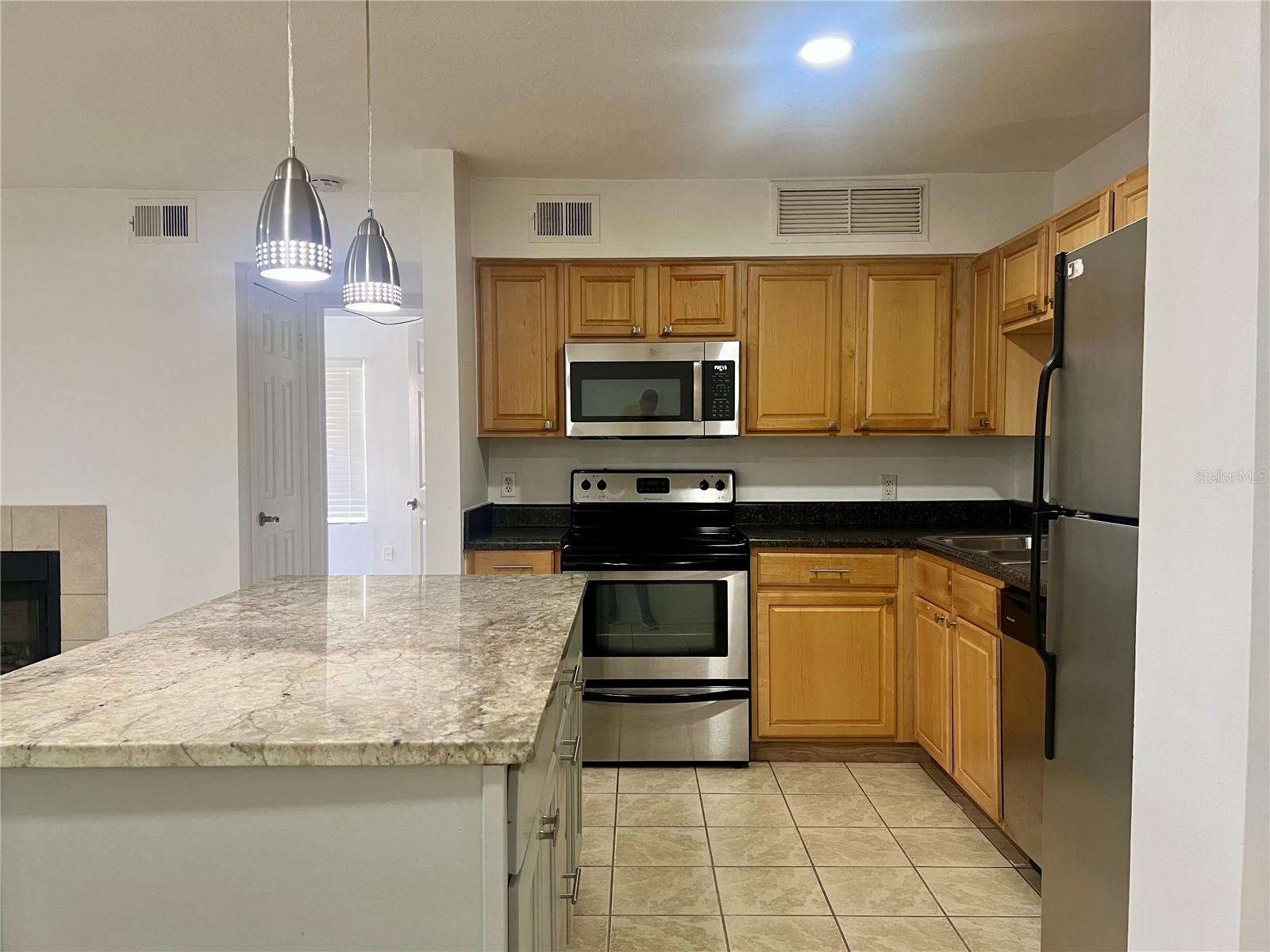 315 LAKEPOINTE DR #101, ALTAMONTE SPRINGS, FL, 32701