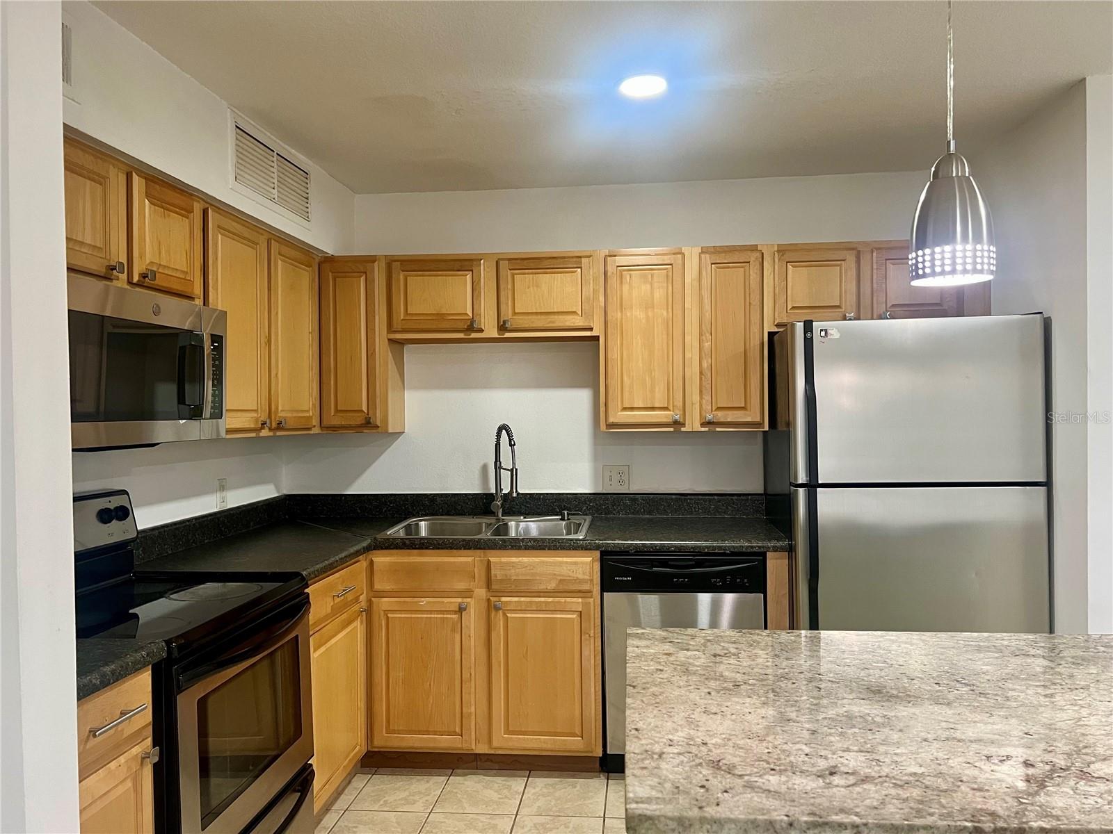 315 LAKEPOINTE DR #101, ALTAMONTE SPRINGS, FL, 32701