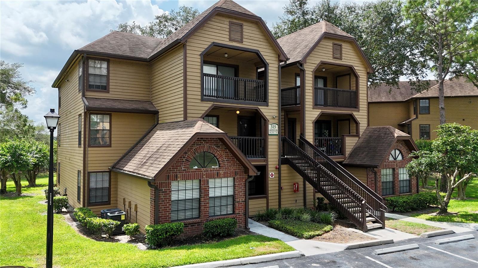 315 LAKEPOINTE DR #101, ALTAMONTE SPRINGS, FL, 32701