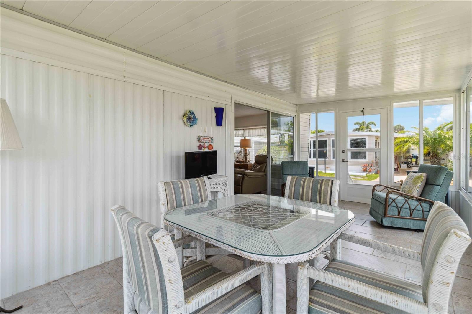 A4651653 Property Photo