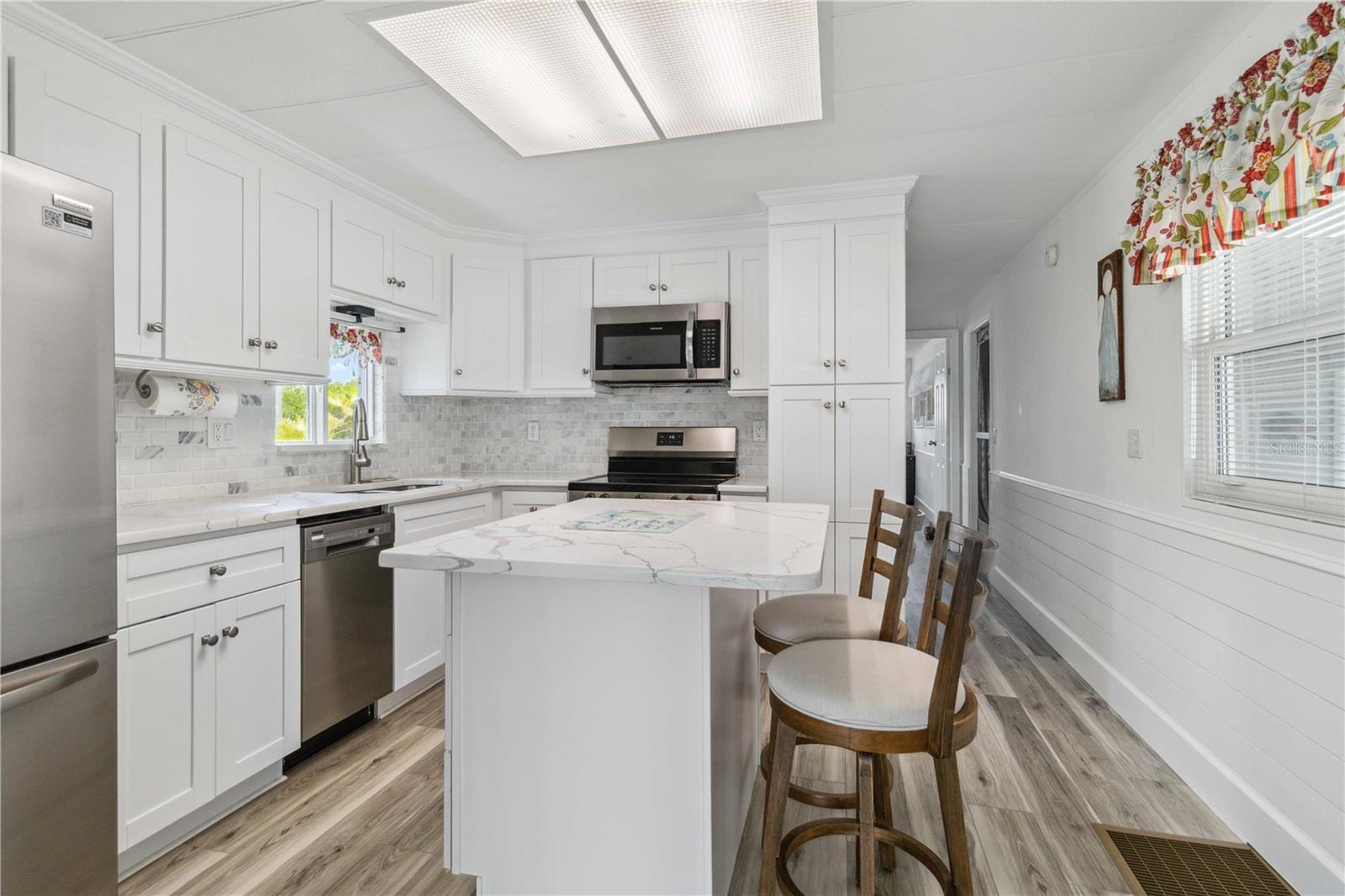 A4651653 Property Photo