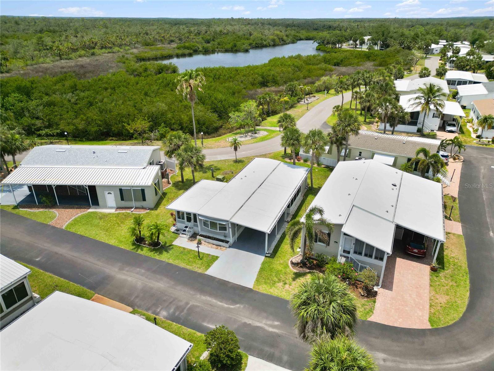 A4651653 Property Photo