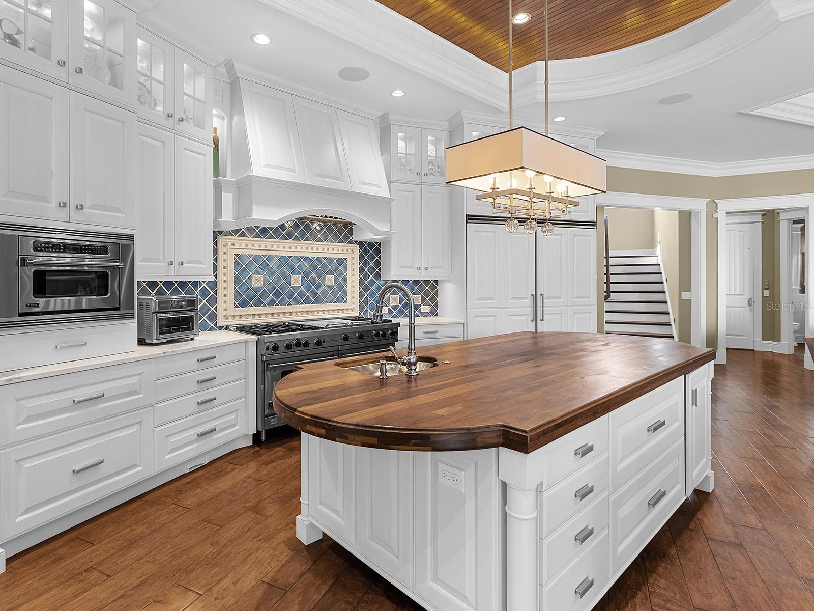 A4651663 Property Photo