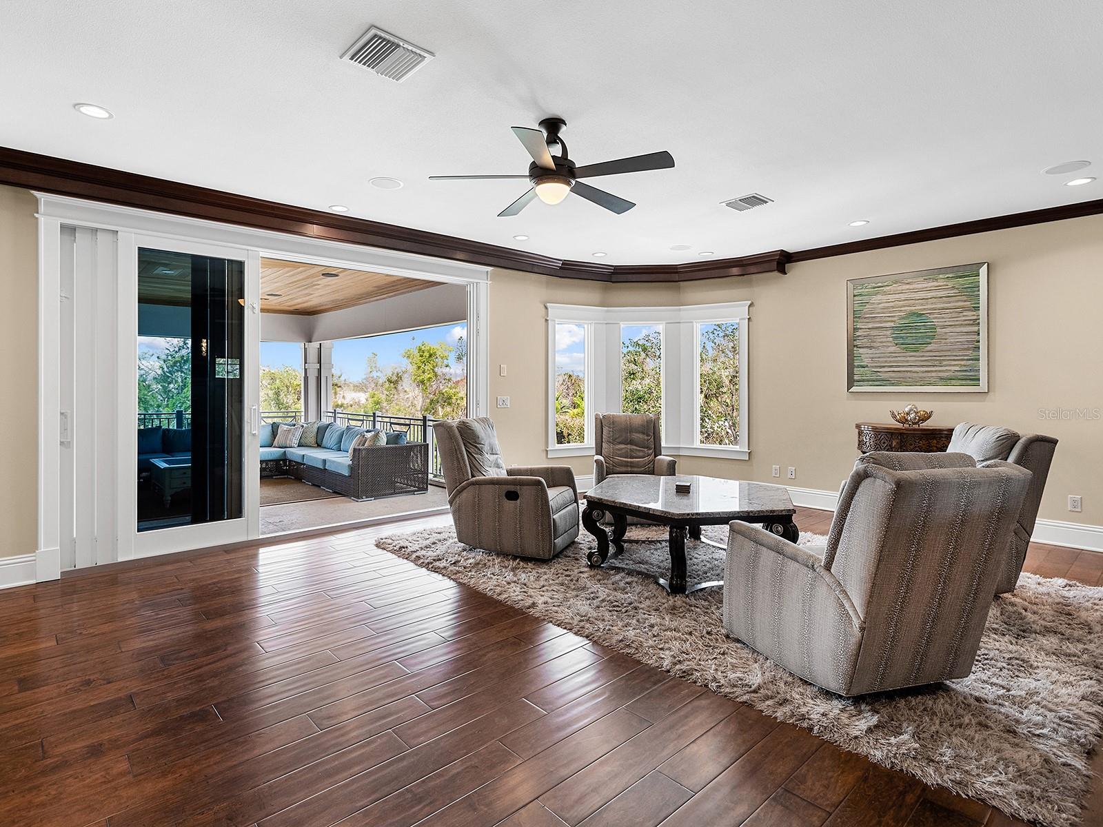 A4651663 Property Photo