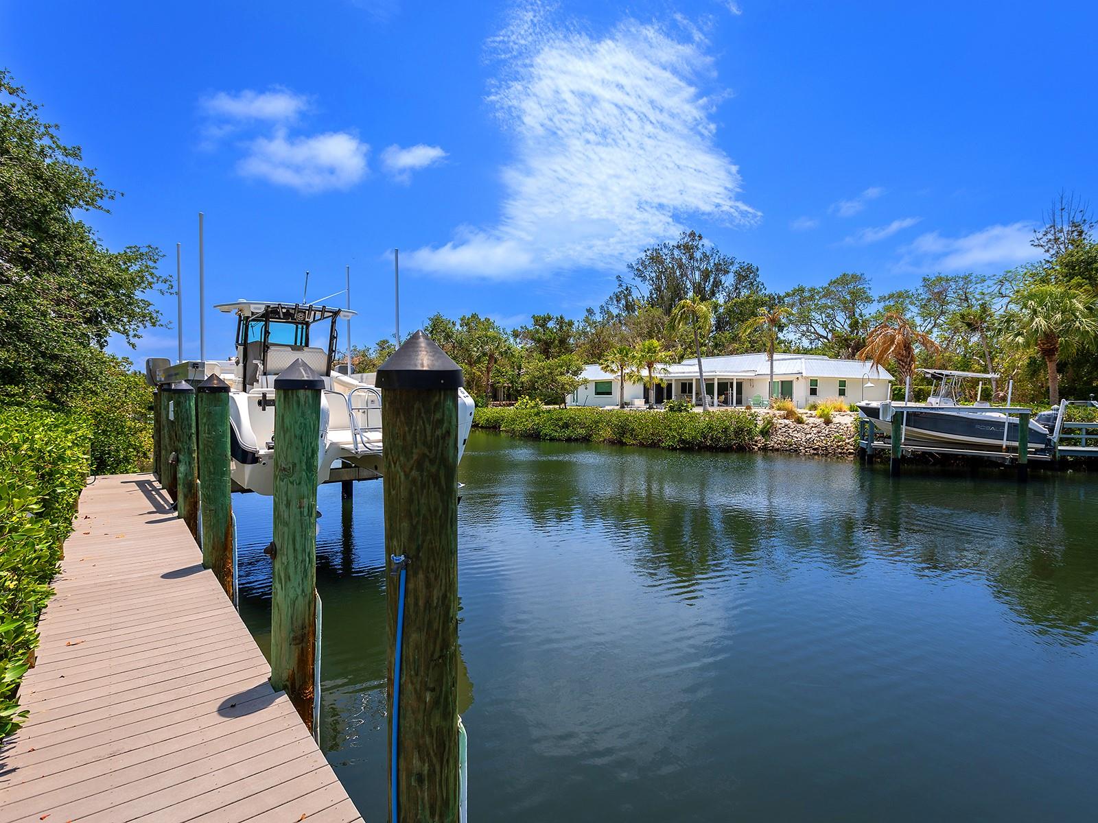 A4651663 Property Photo