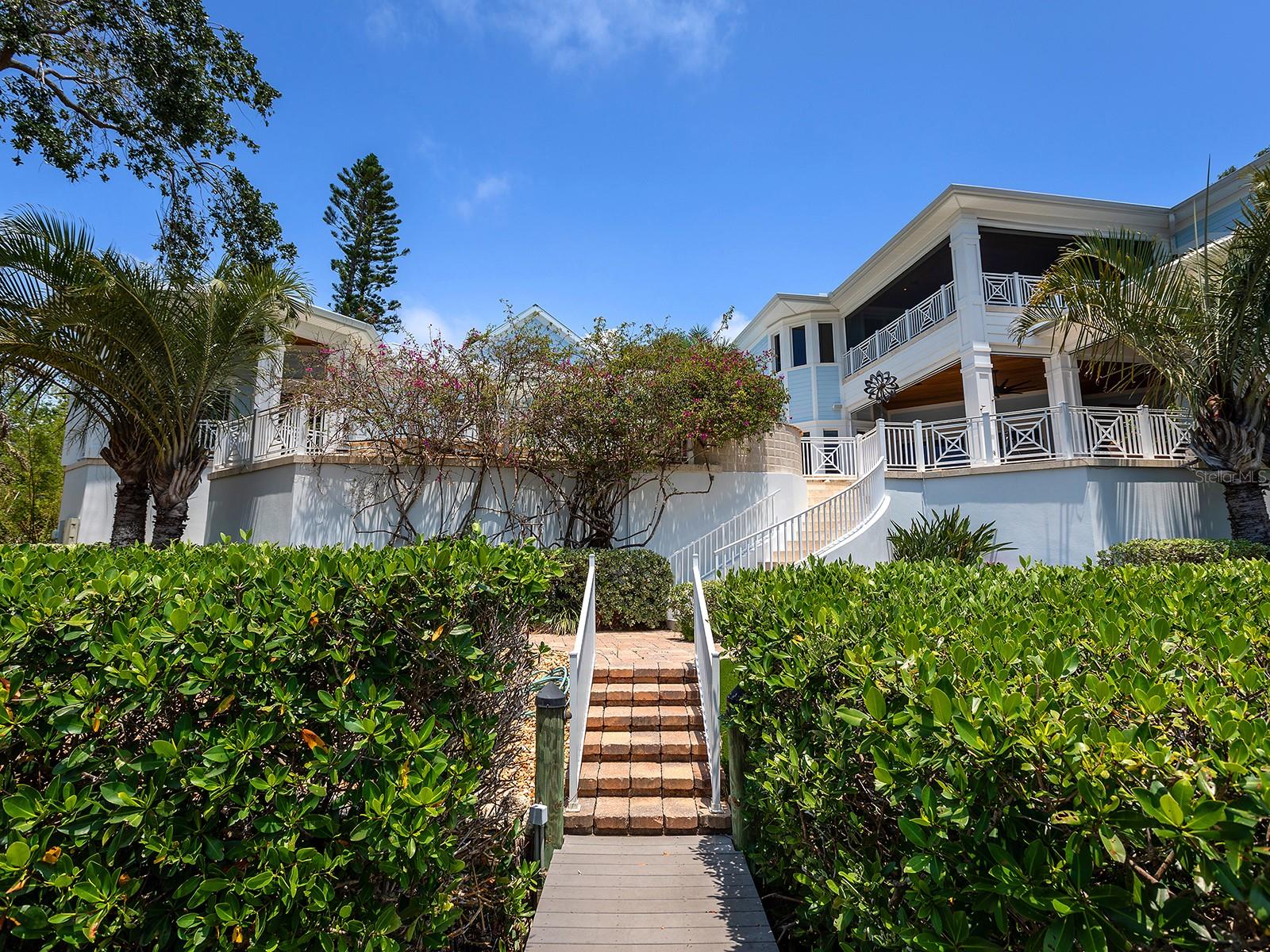 A4651663 Property Photo