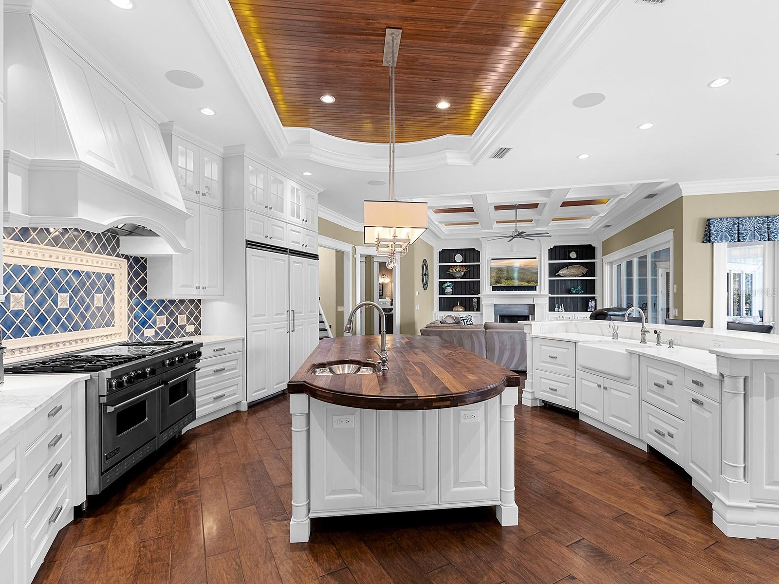 A4651663 Property Photo