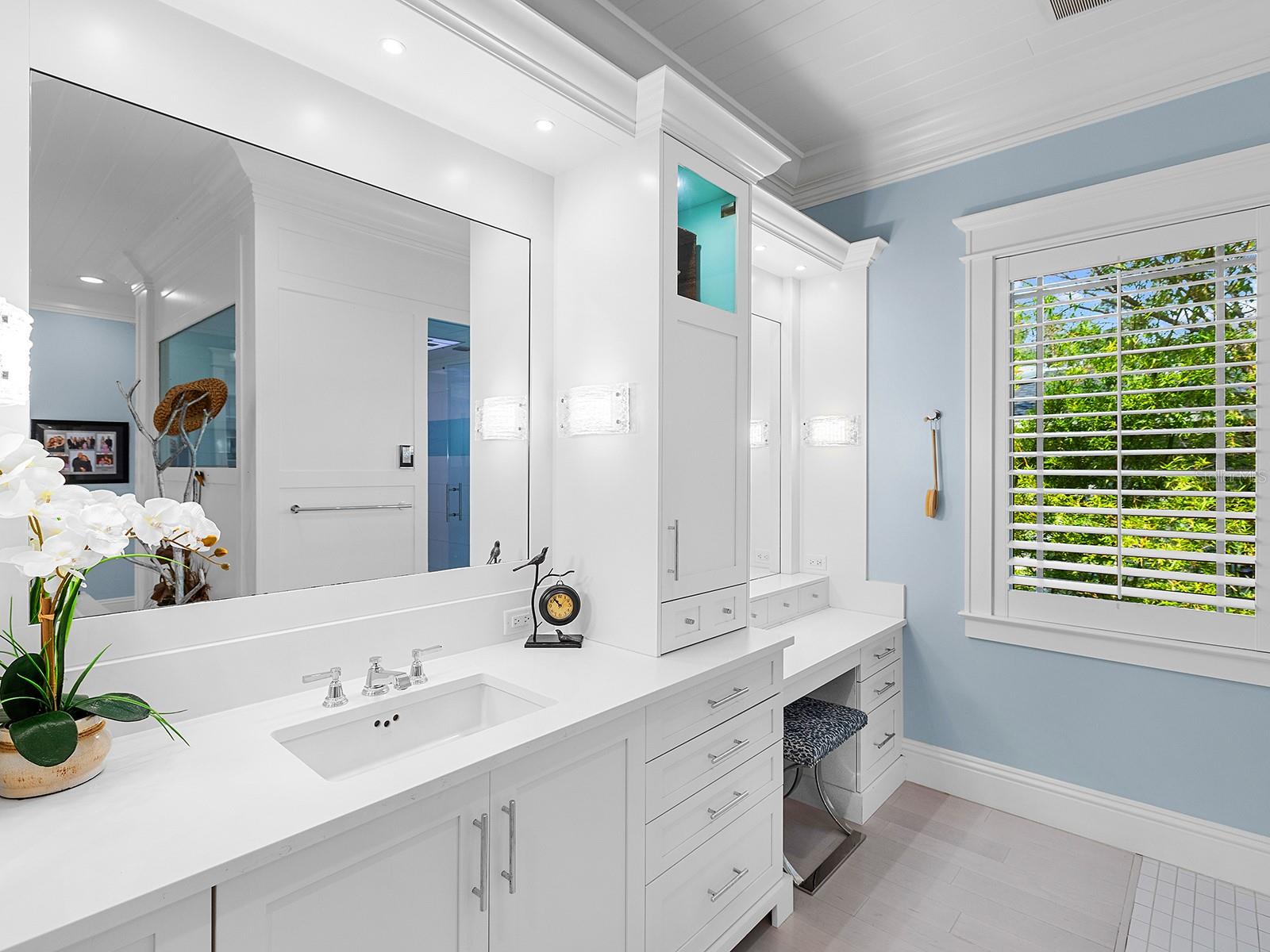 A4651663 Property Photo