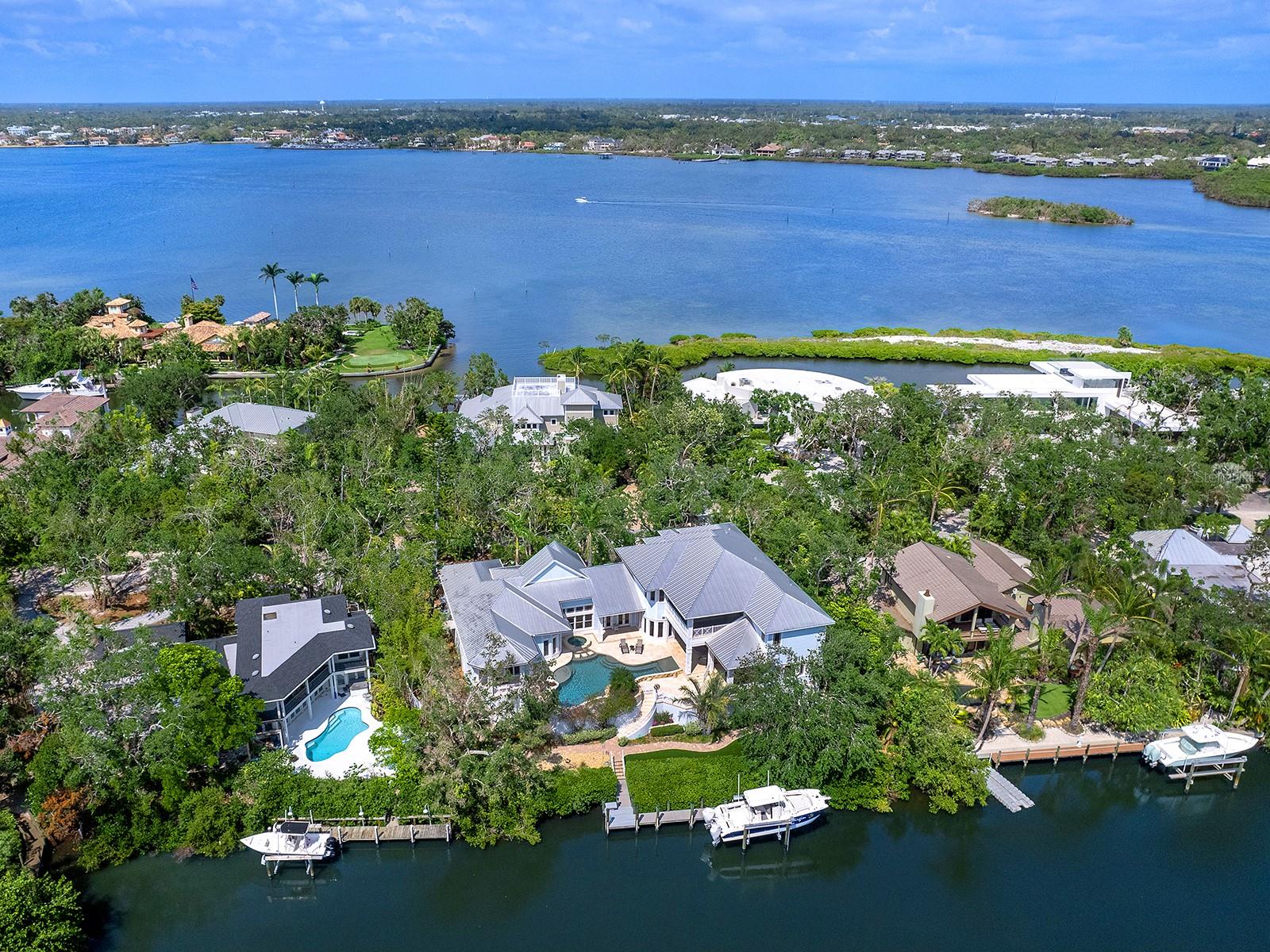 A4651663 Property Photo