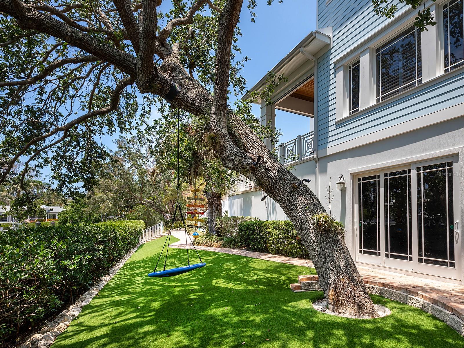 A4651663 Property Photo