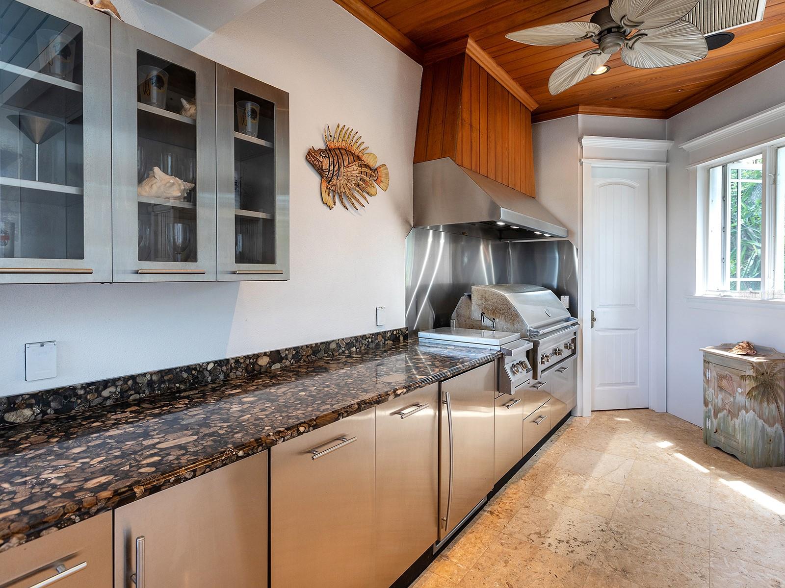 A4651663 Property Photo