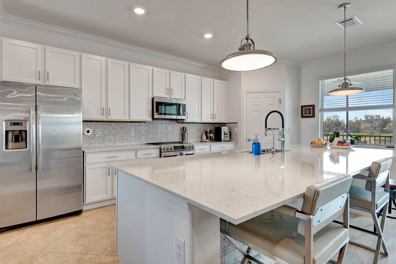 915 TIDEWATER SHORES LOOP, BRADENTON, FL, 34208