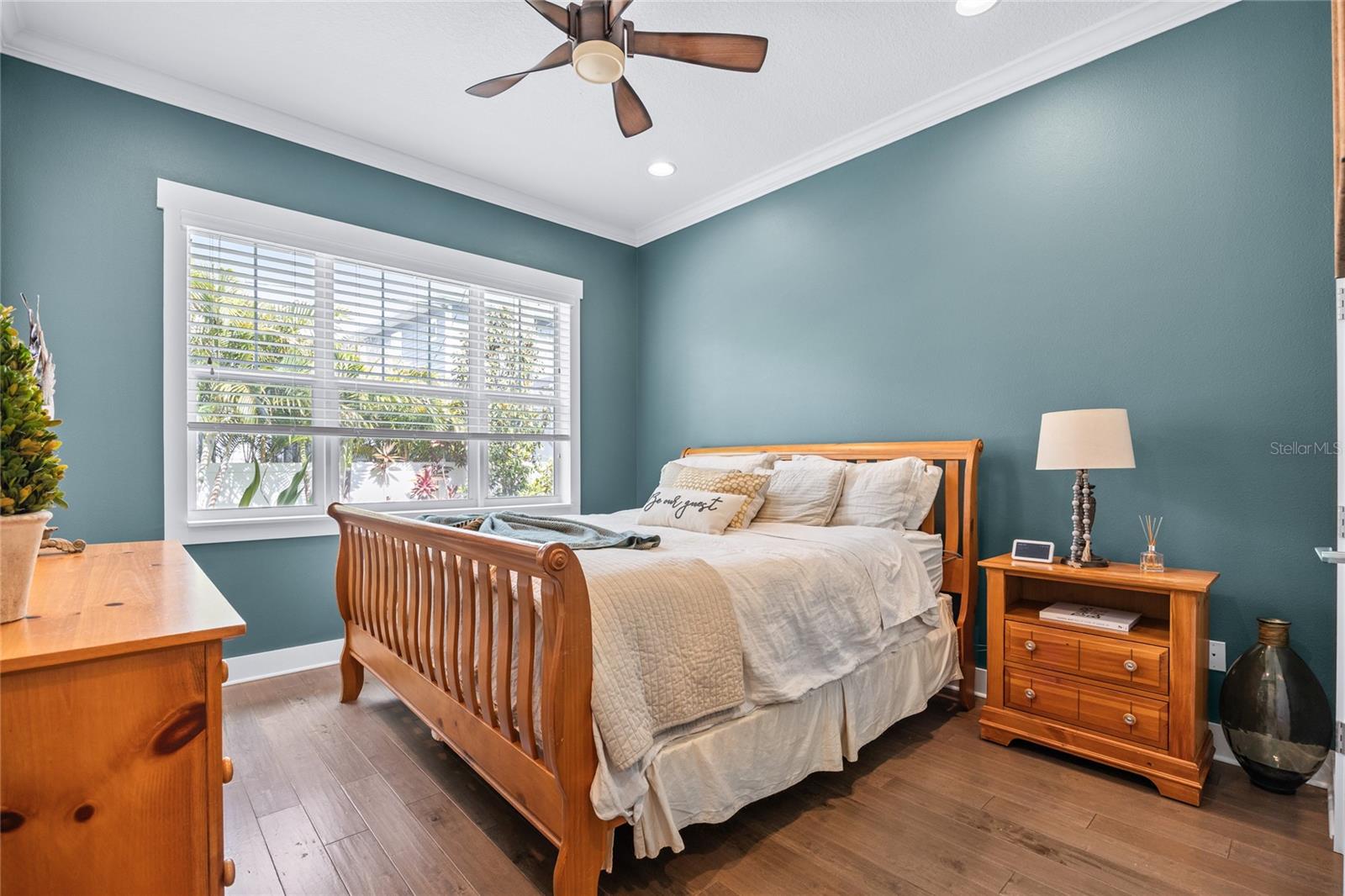 3611 W ROYAL PALM CIR, TAMPA, FL, 33629