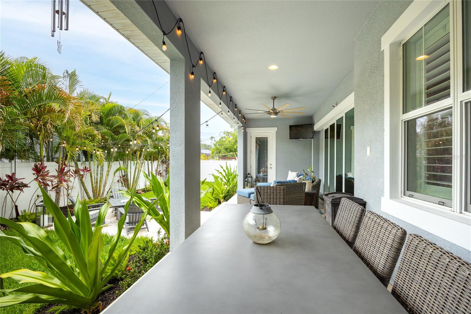 3611 W ROYAL PALM CIR, TAMPA, FL, 33629