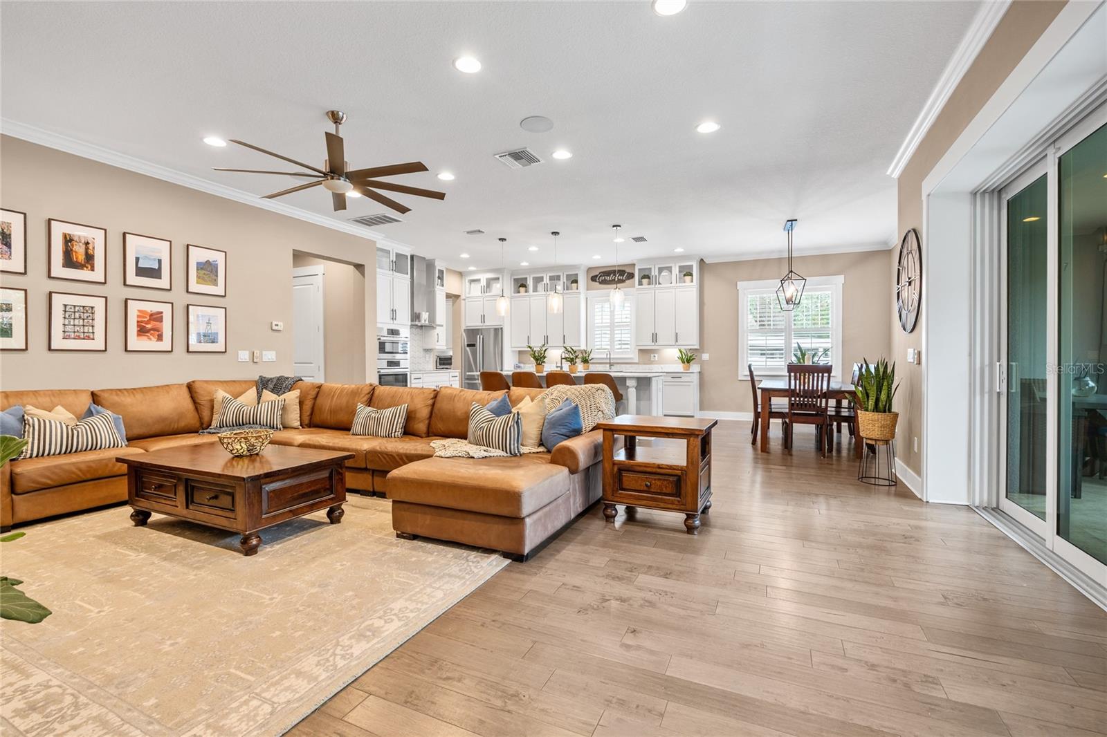 3611 W ROYAL PALM CIR, TAMPA, FL, 33629