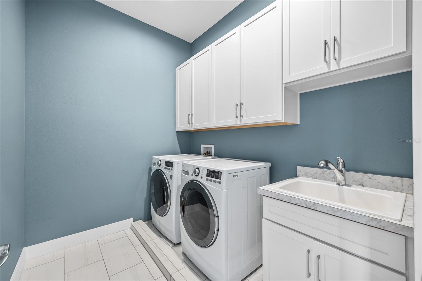 3611 W ROYAL PALM CIR, TAMPA, FL, 33629