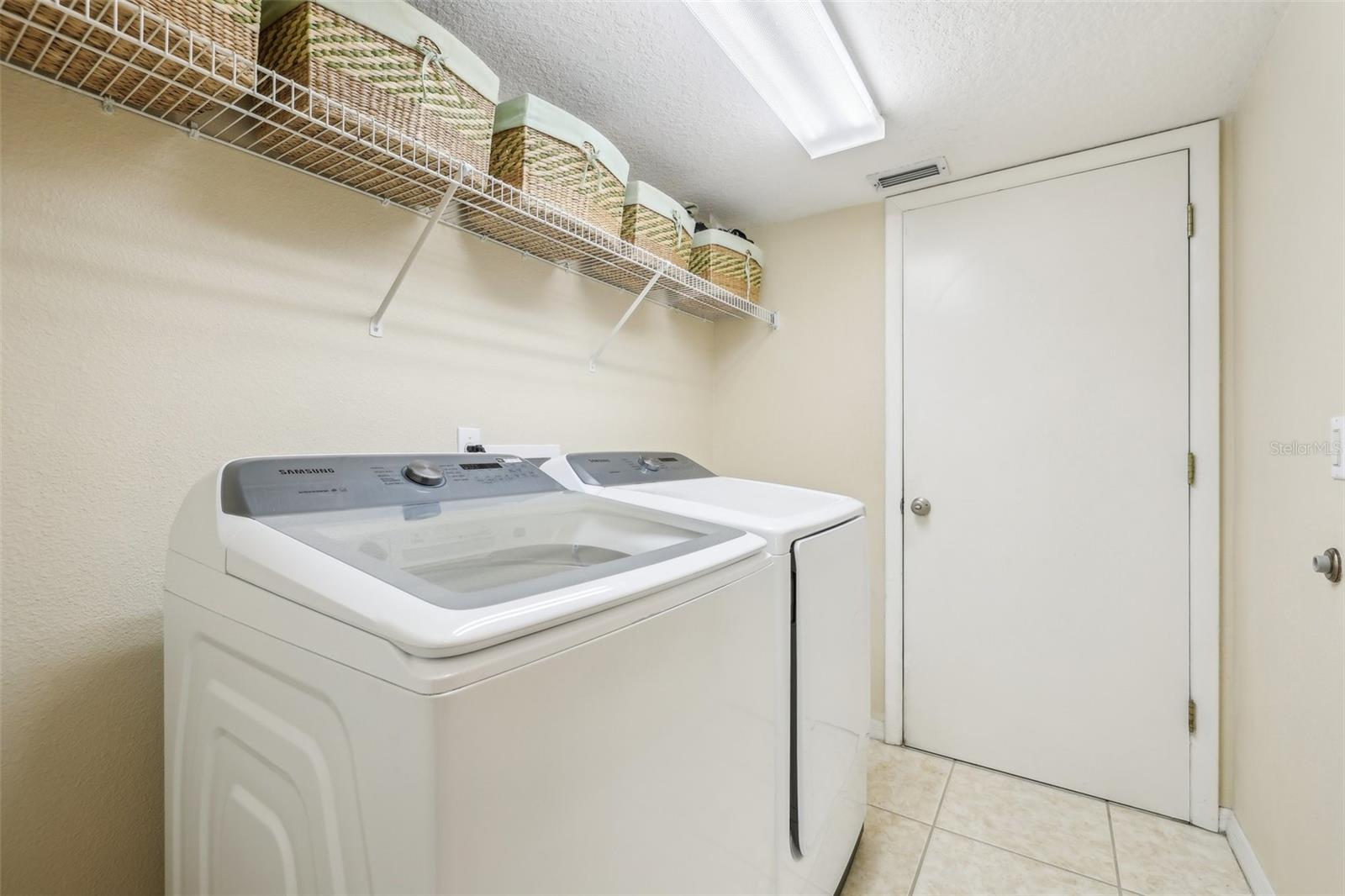 2598 EKANA DR, OVIEDO, FL, 32765