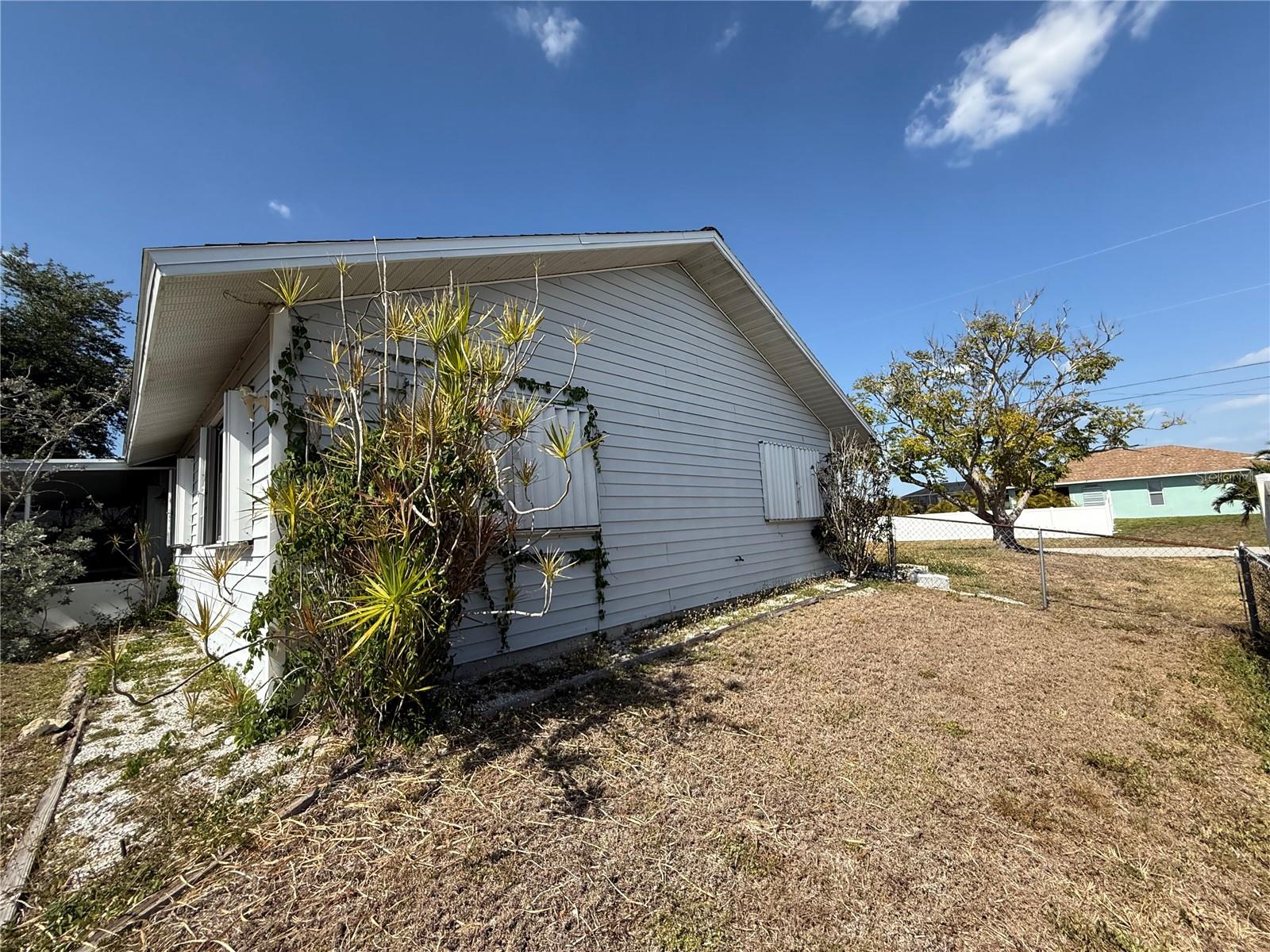 2006 NW 11TH CT, CAPE CORAL, FL, 33993