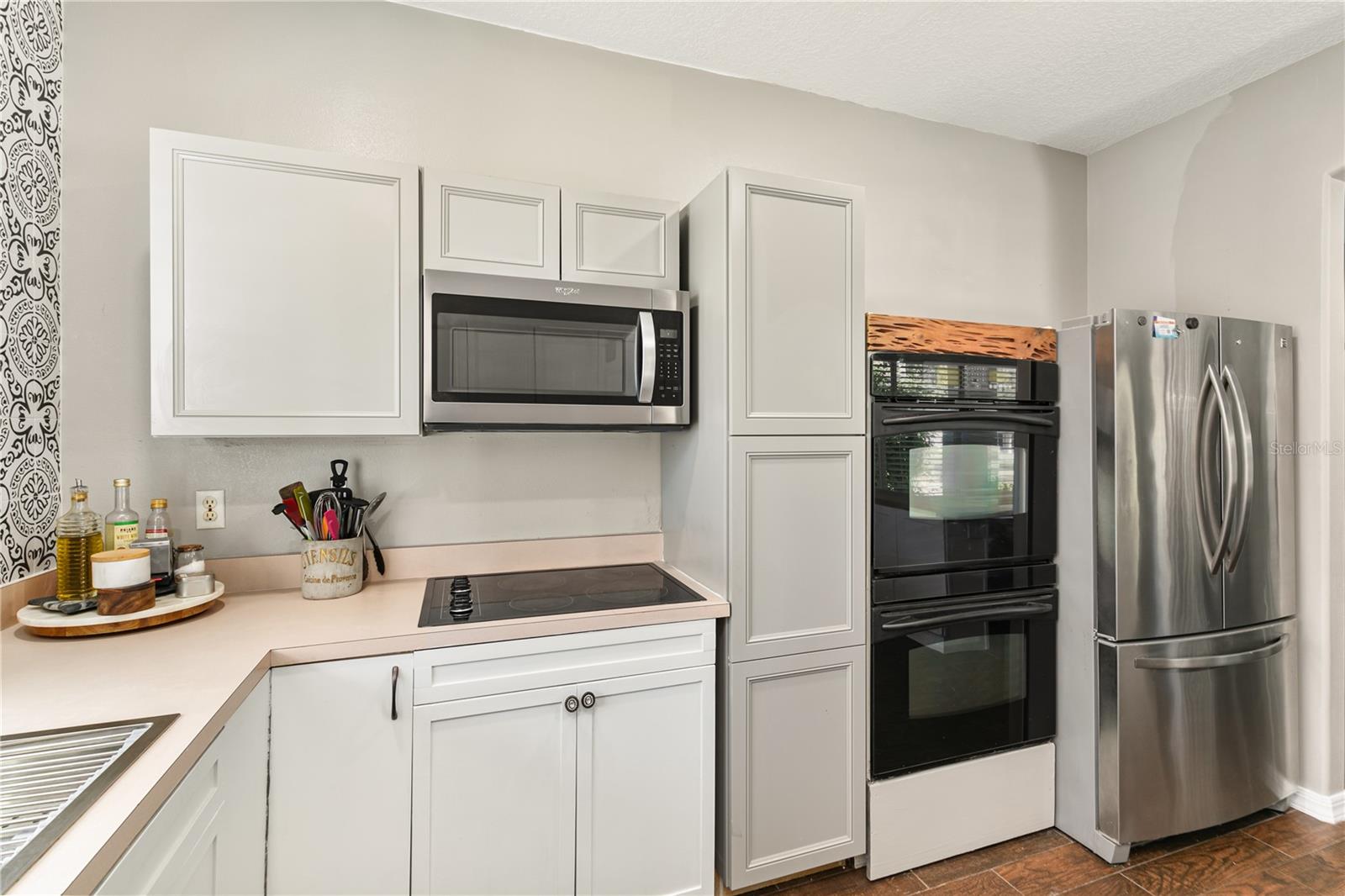 2623 GABLES DR, EUSTIS, FL, 32726