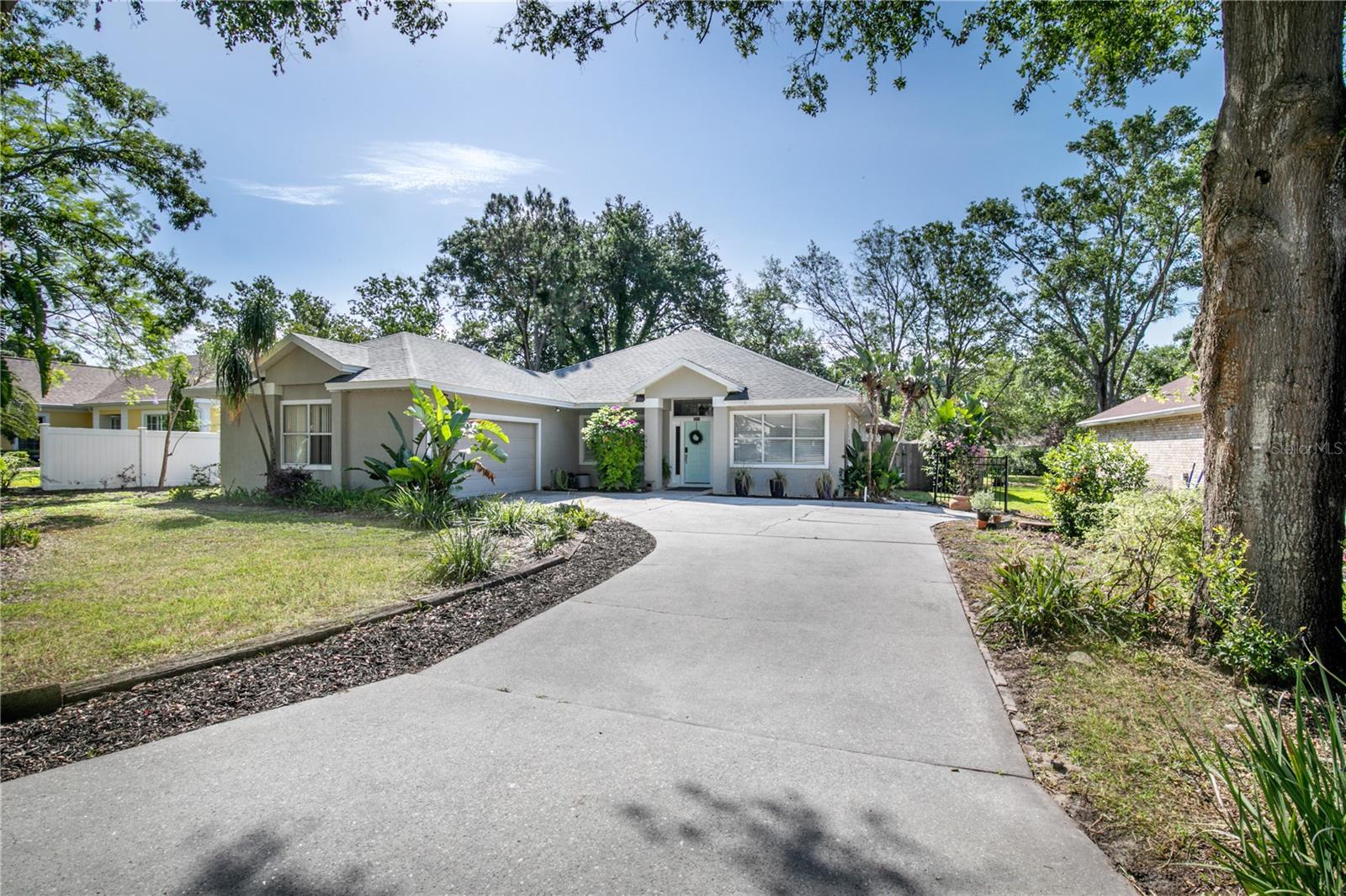 2623 GABLES DR, EUSTIS, FL, 32726