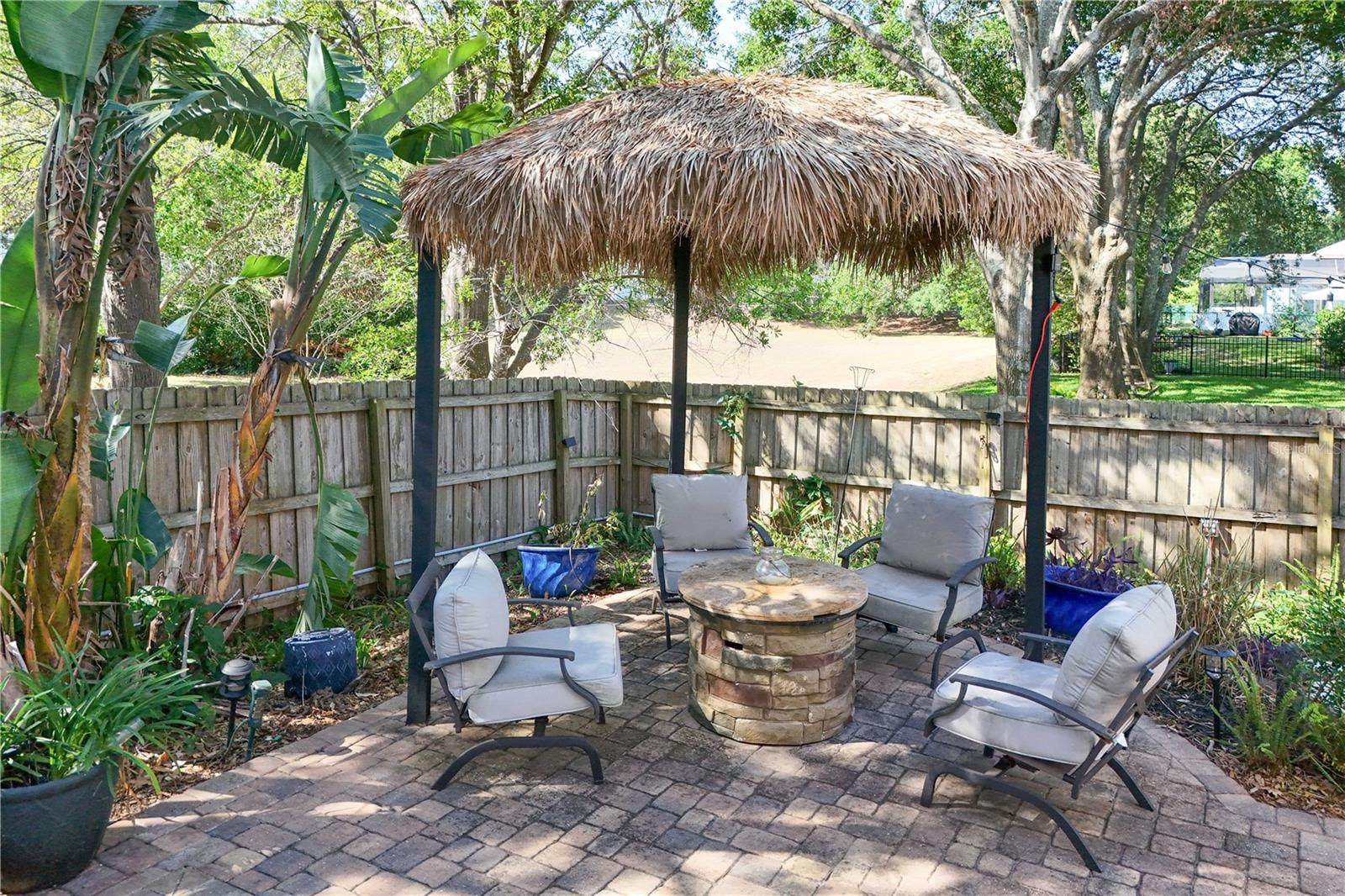 2623 GABLES DR, EUSTIS, FL, 32726