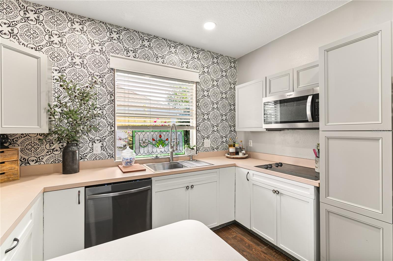 2623 GABLES DR, EUSTIS, FL, 32726