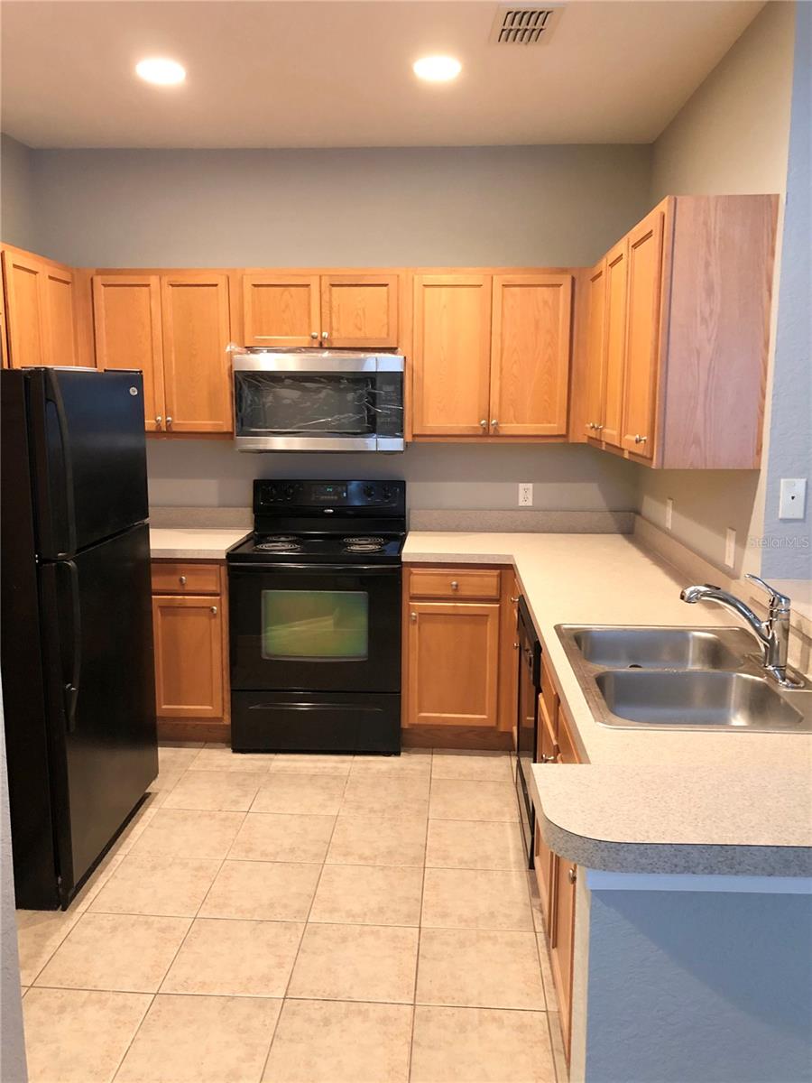 2586 GRAND CENTRAL PKWY #1, ORLANDO, FL, 32839