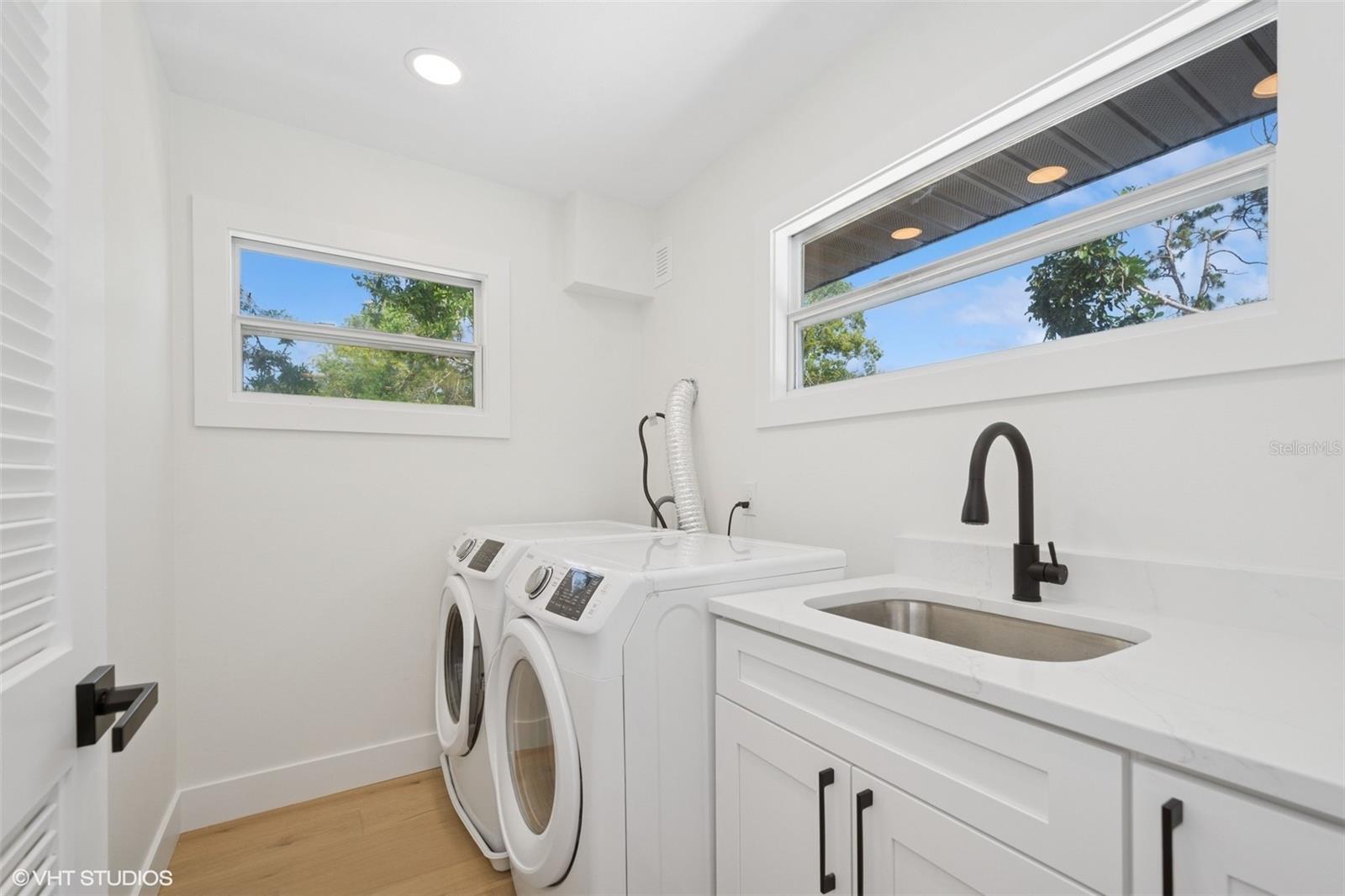 2655 BAY ST, SARASOTA, FL, 34237