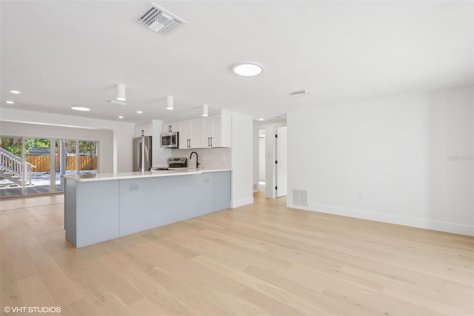 2655 BAY ST, SARASOTA, FL, 34237