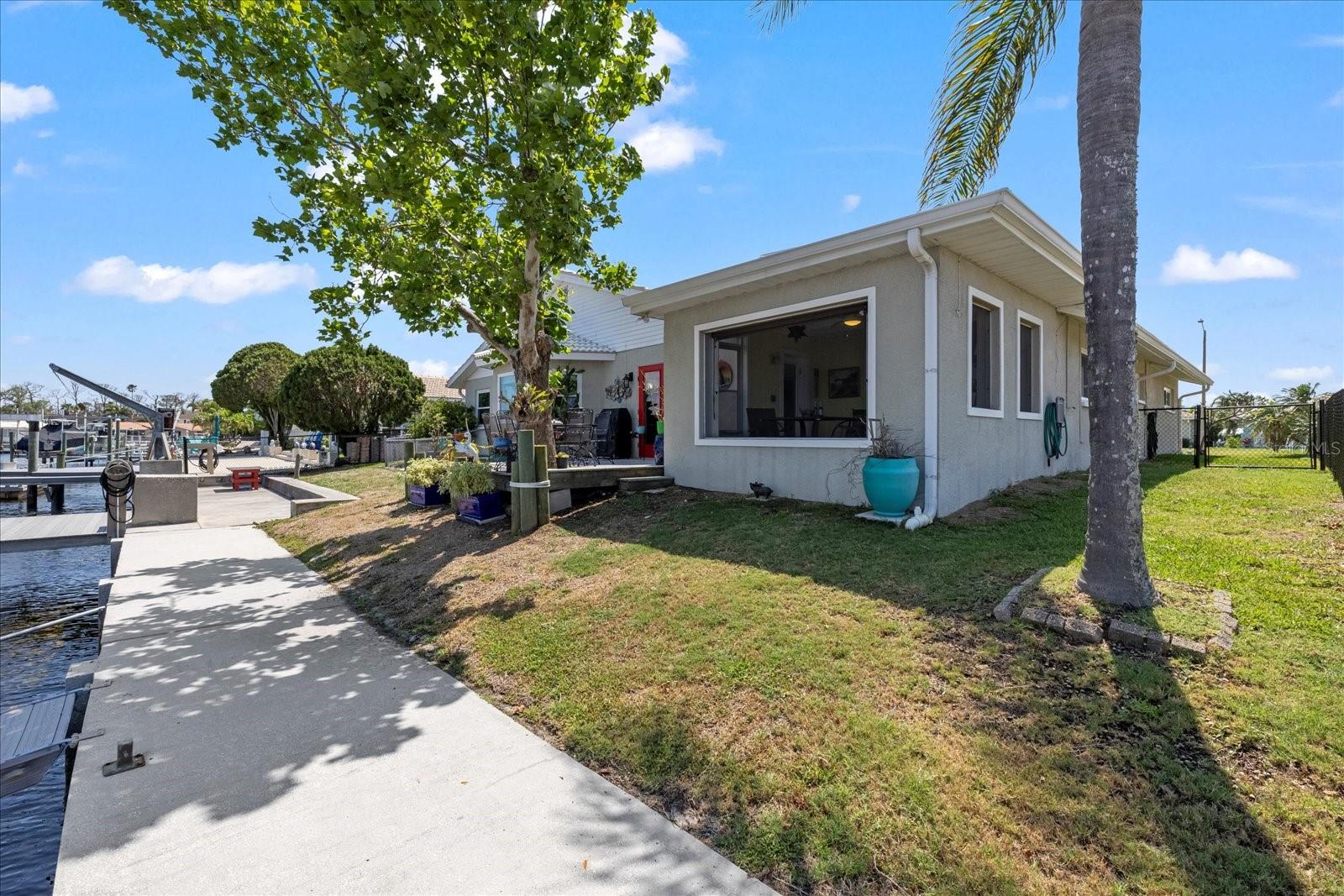 W7875297