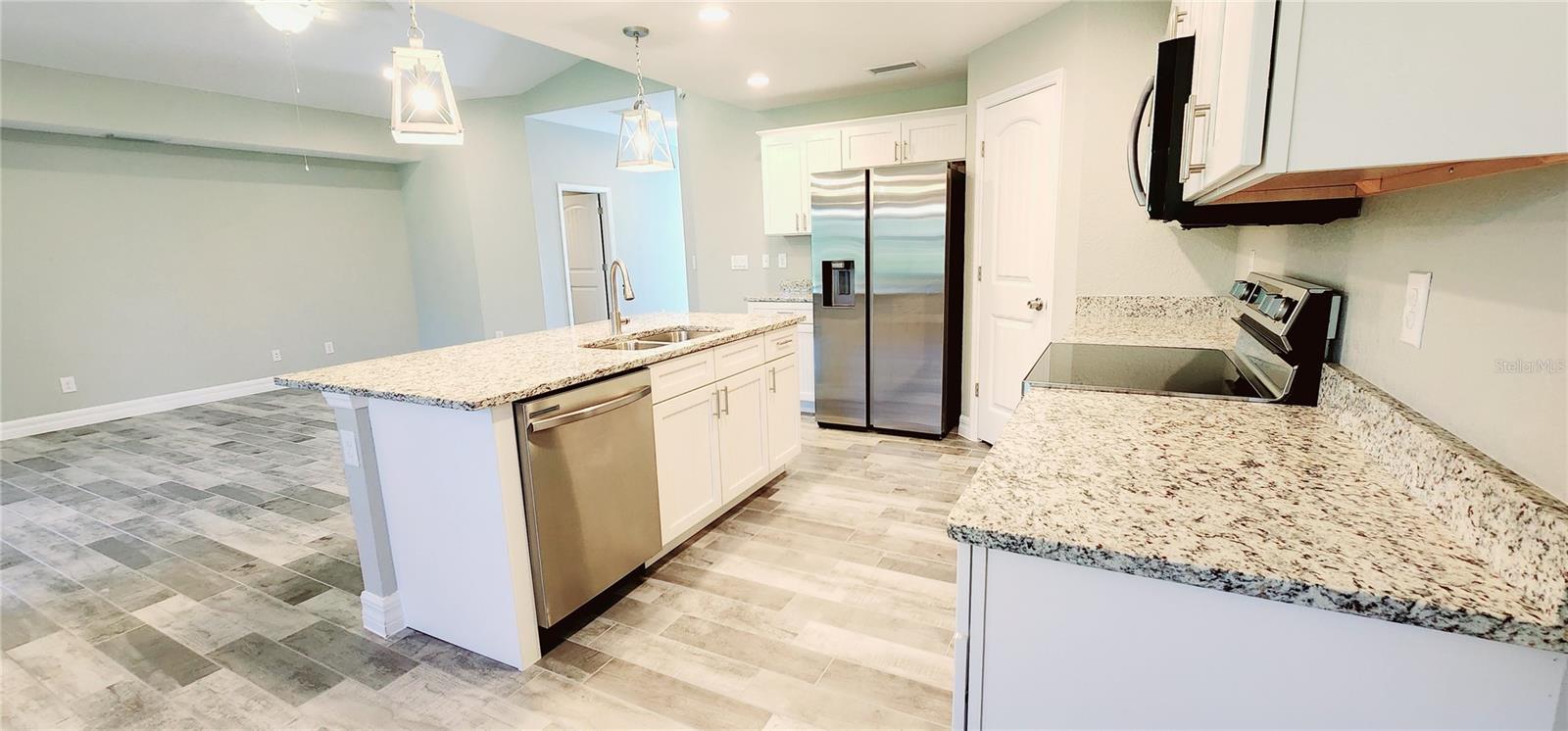 340 SWEETWATER DR, ROTONDA WEST, FL, 33947