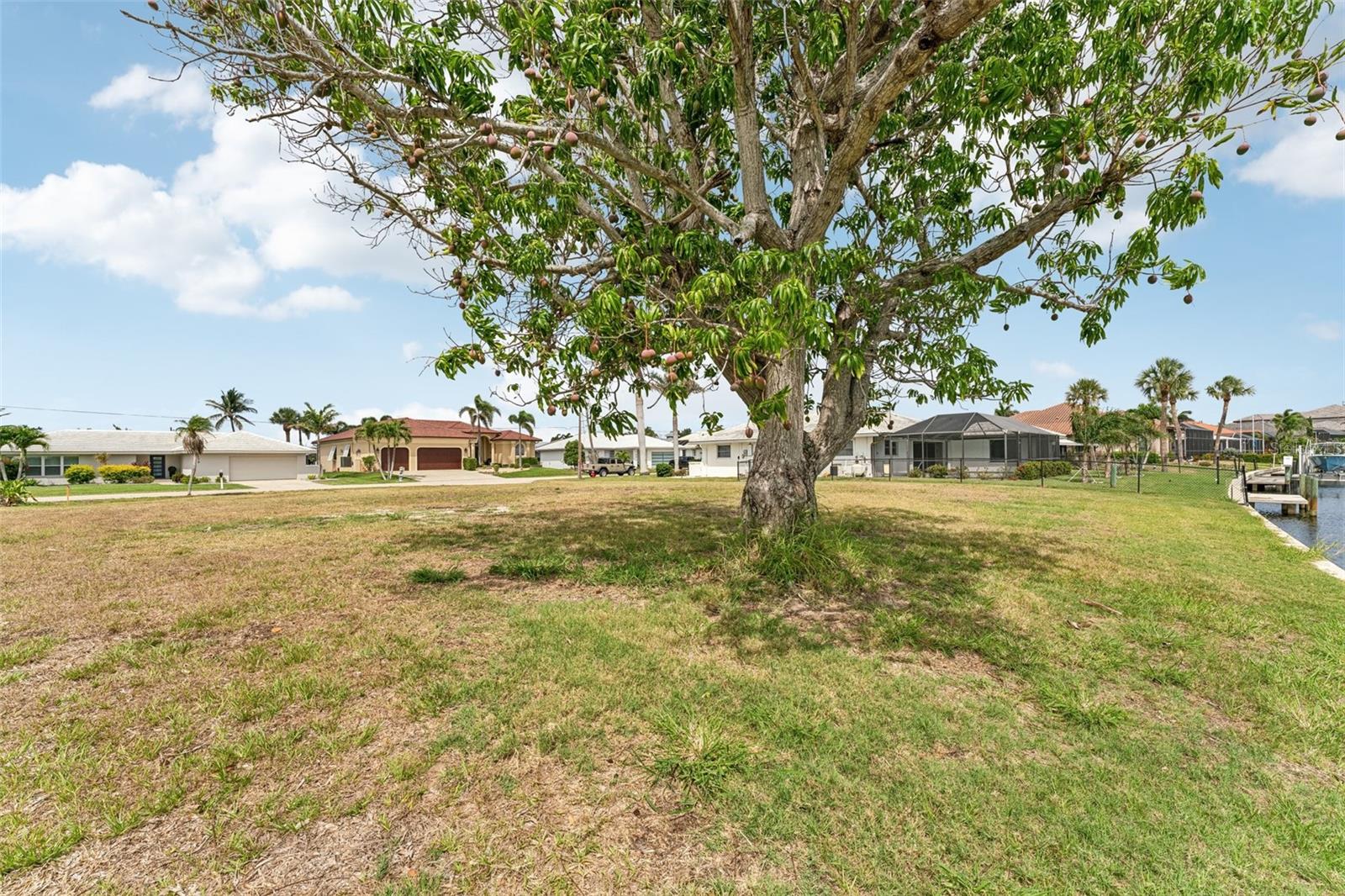 174 CRESCENT DR, PUNTA GORDA, FL, 33950