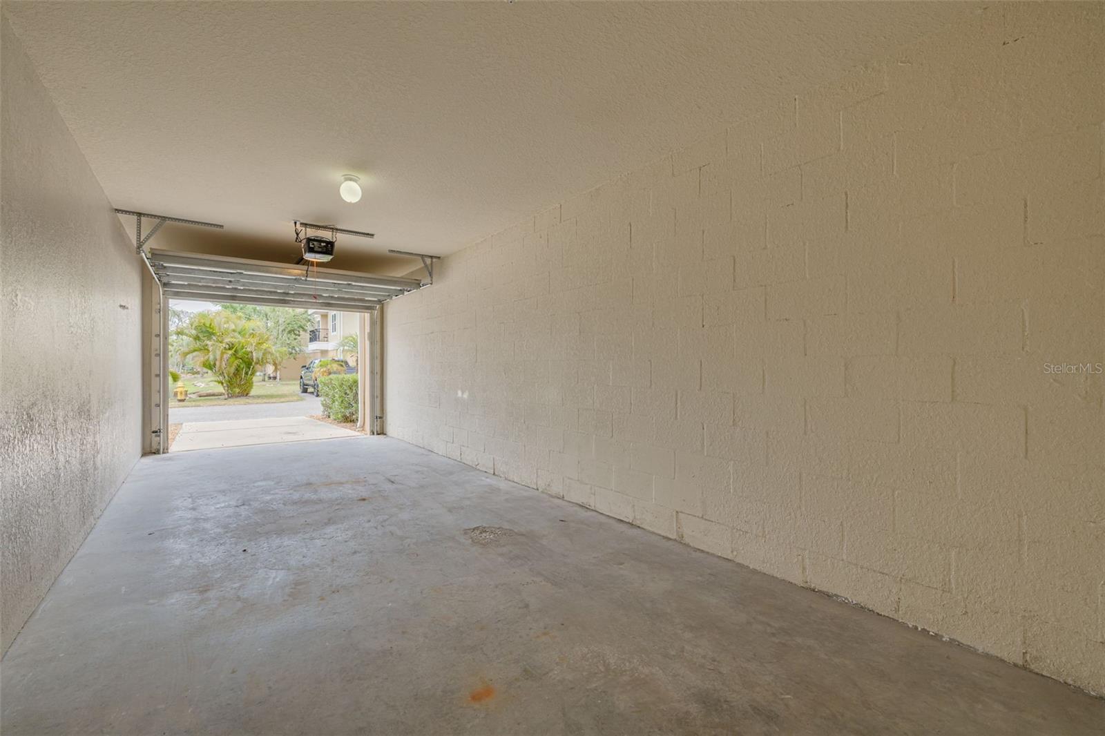 5041 ROYAL PALMS WAY #203, NEW PORT RICHEY, FL, 34652