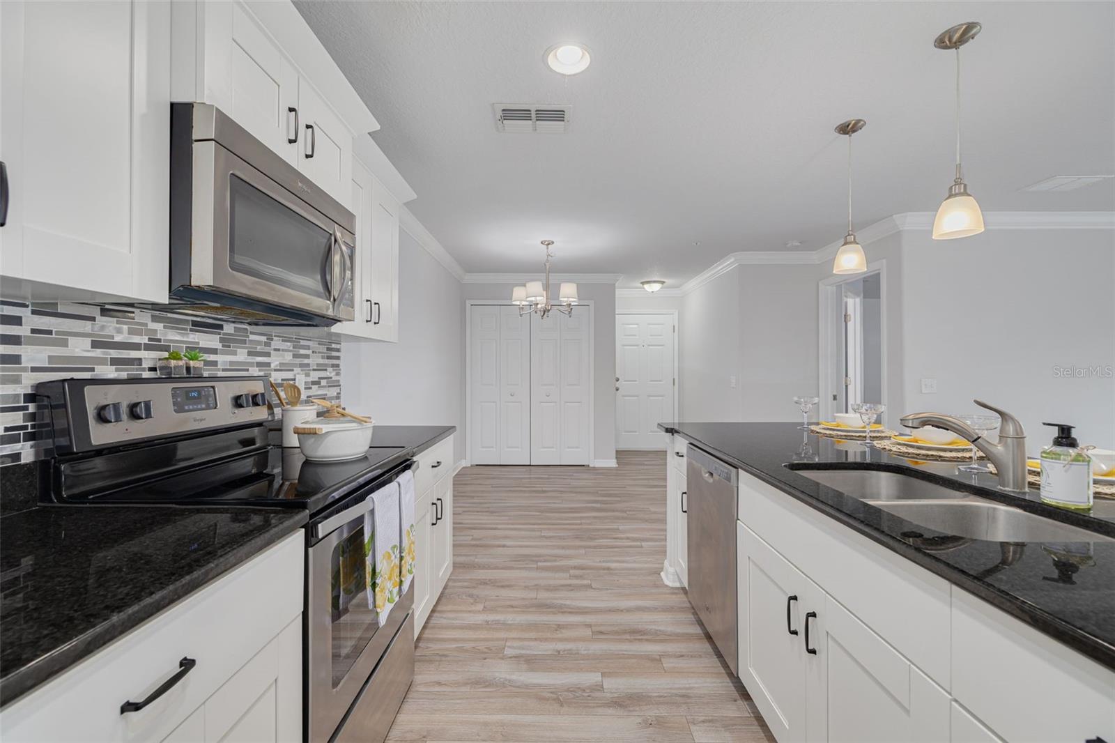 5041 ROYAL PALMS WAY #203, NEW PORT RICHEY, FL, 34652