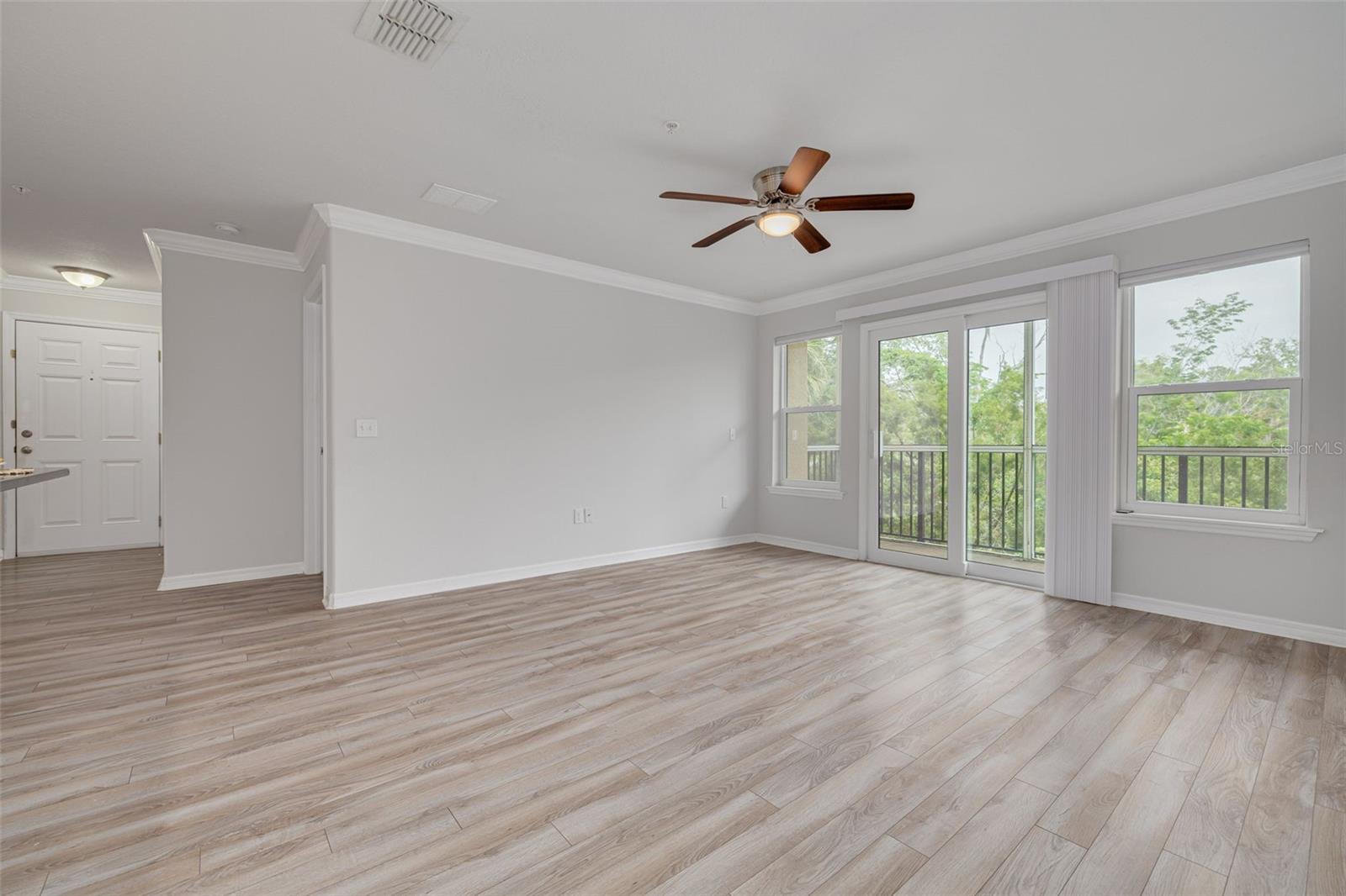 5041 ROYAL PALMS WAY #203, NEW PORT RICHEY, FL, 34652