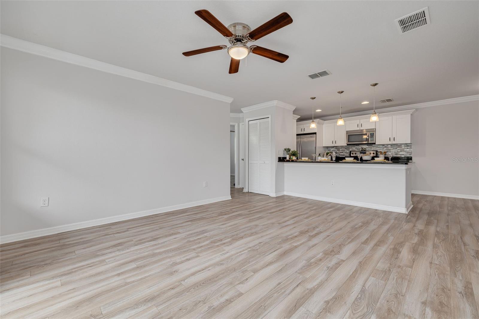 5041 ROYAL PALMS WAY #203, NEW PORT RICHEY, FL, 34652