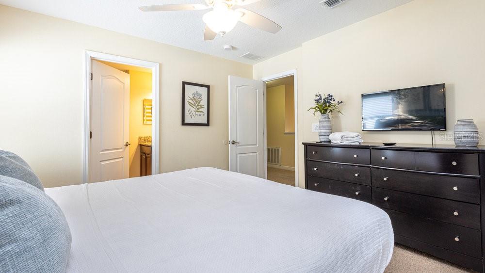 1450 ROLLING FAIRWAY DR, DAVENPORT, FL, 33896