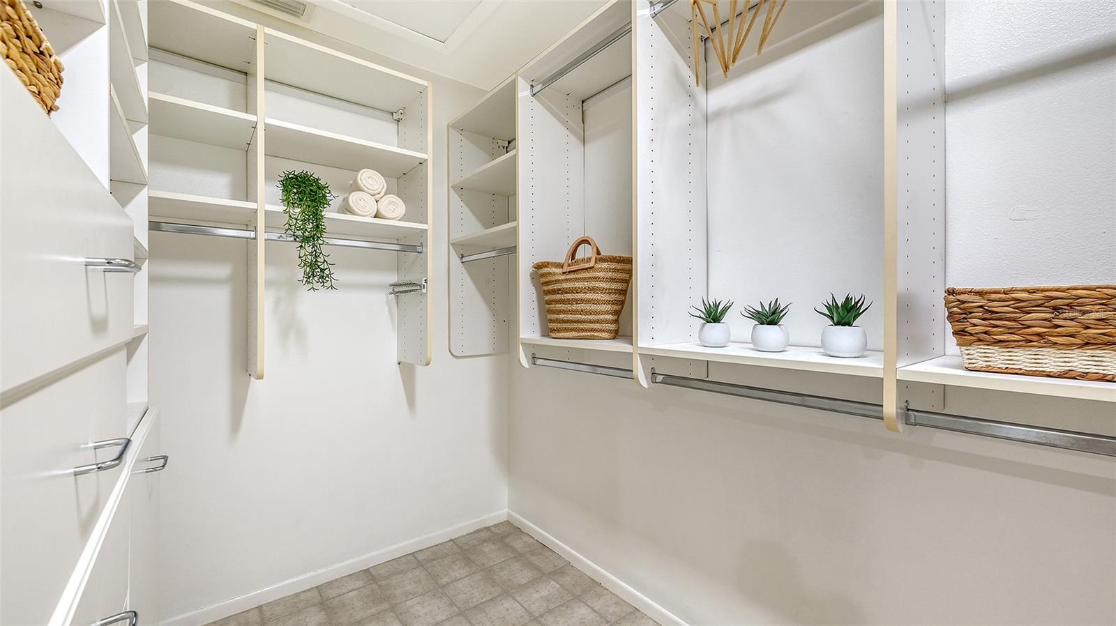 4812 GREYWOOD LN, SARASOTA, FL, 34235