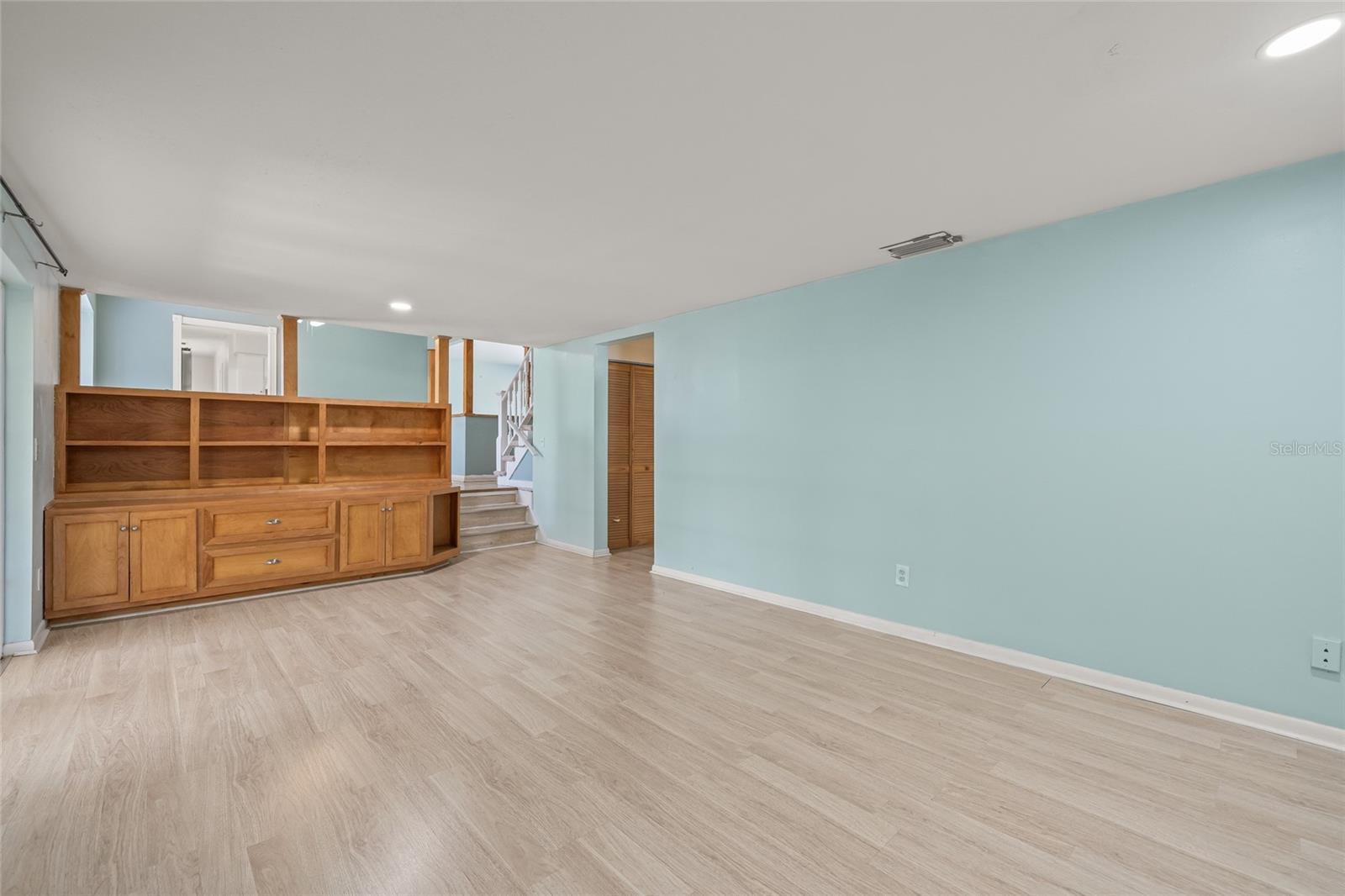 6607 LARIMER DR, TAMPA, FL, 33615