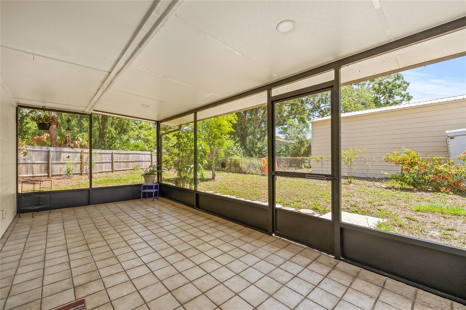 6607 LARIMER DR, TAMPA, FL, 33615