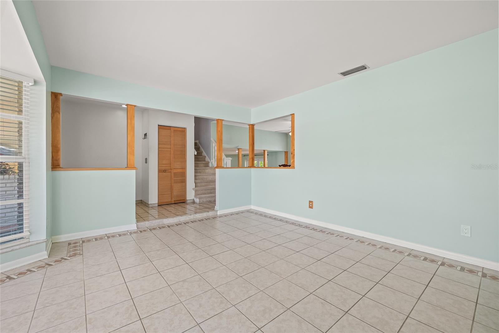 6607 LARIMER DR, TAMPA, FL, 33615