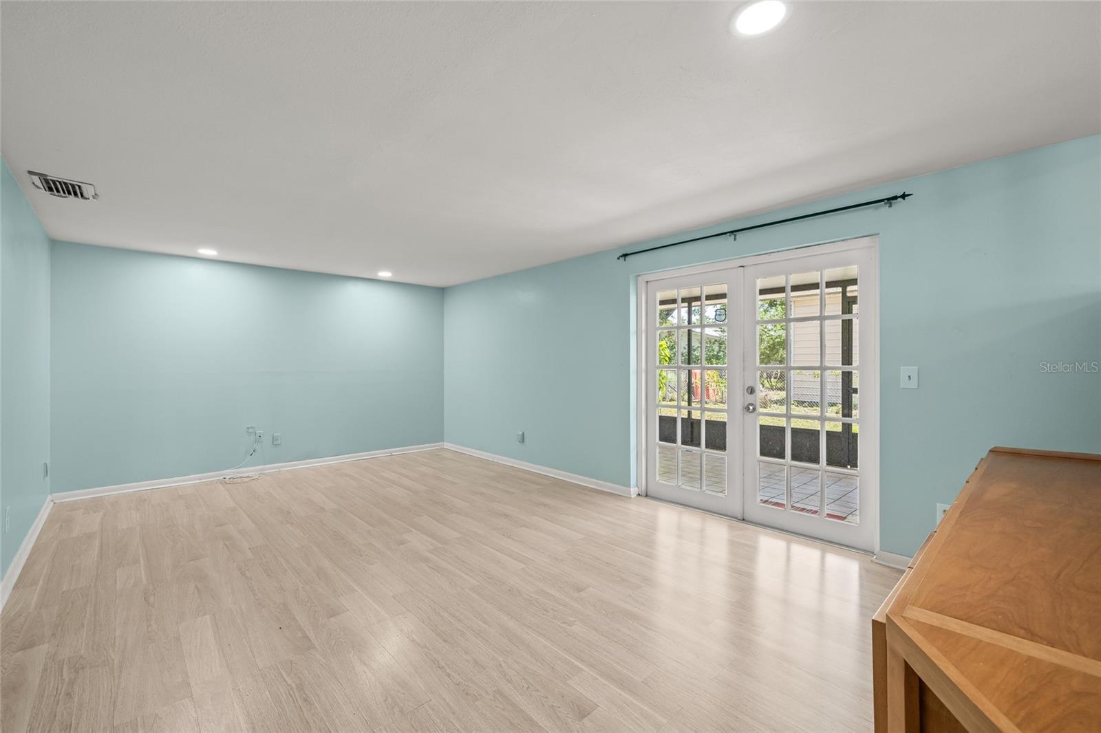 6607 LARIMER DR, TAMPA, FL, 33615