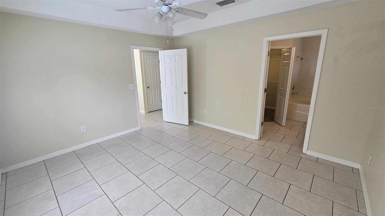 6213 CRICKETHOLLOW DR, RIVERVIEW, FL, 33578