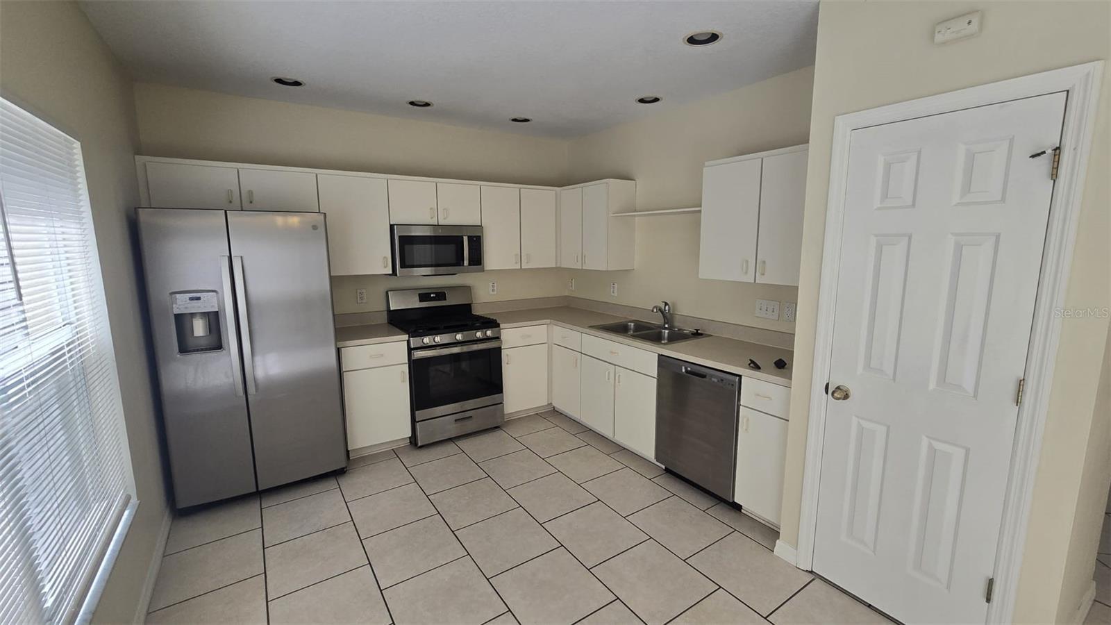 6213 CRICKETHOLLOW DR, RIVERVIEW, FL, 33578