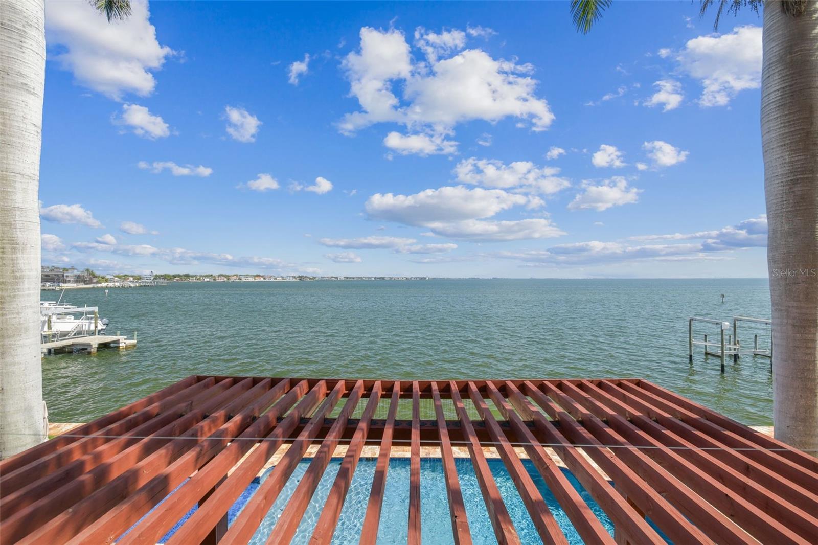 TB8383270 Property Photo