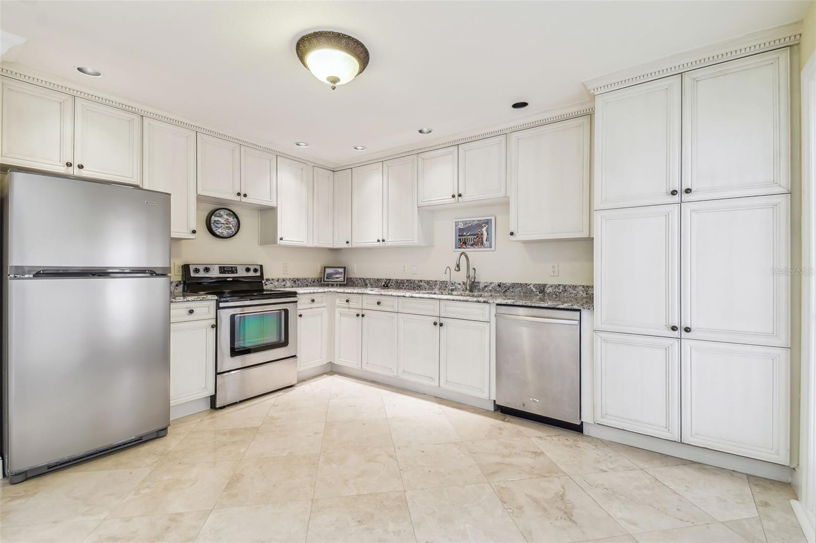 TB8383270 Property Photo