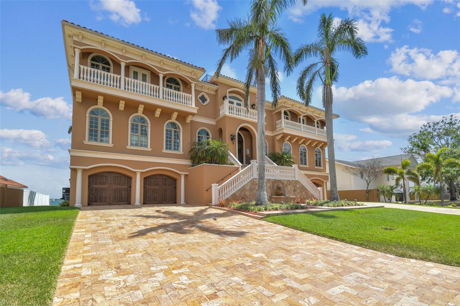 TB8383270 Property Photo